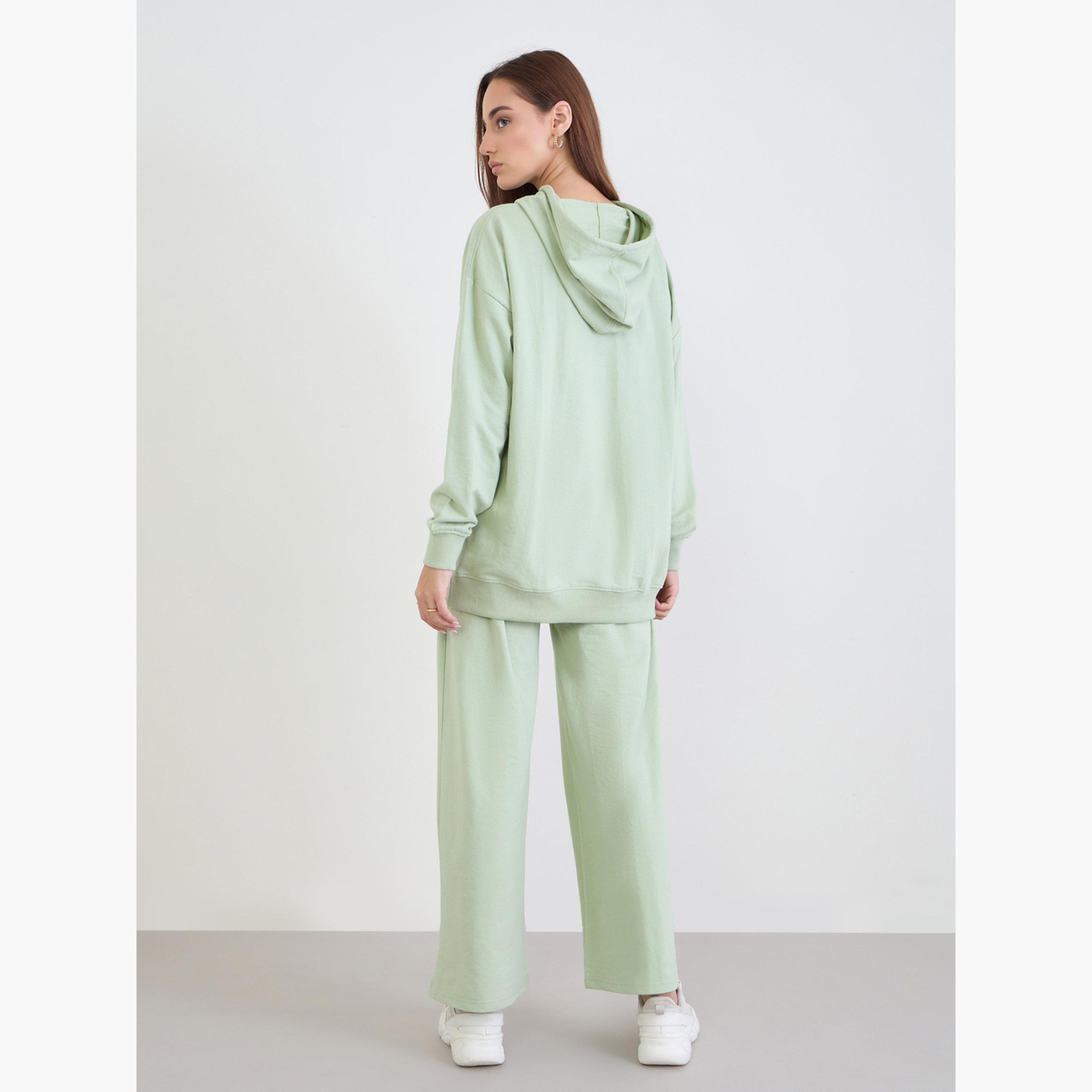 ستايلي - هودي وبنطال رياضي مطبوع تصميم واسع باللون الأخضر للنساء-women-clothing-coordsets-image-3
