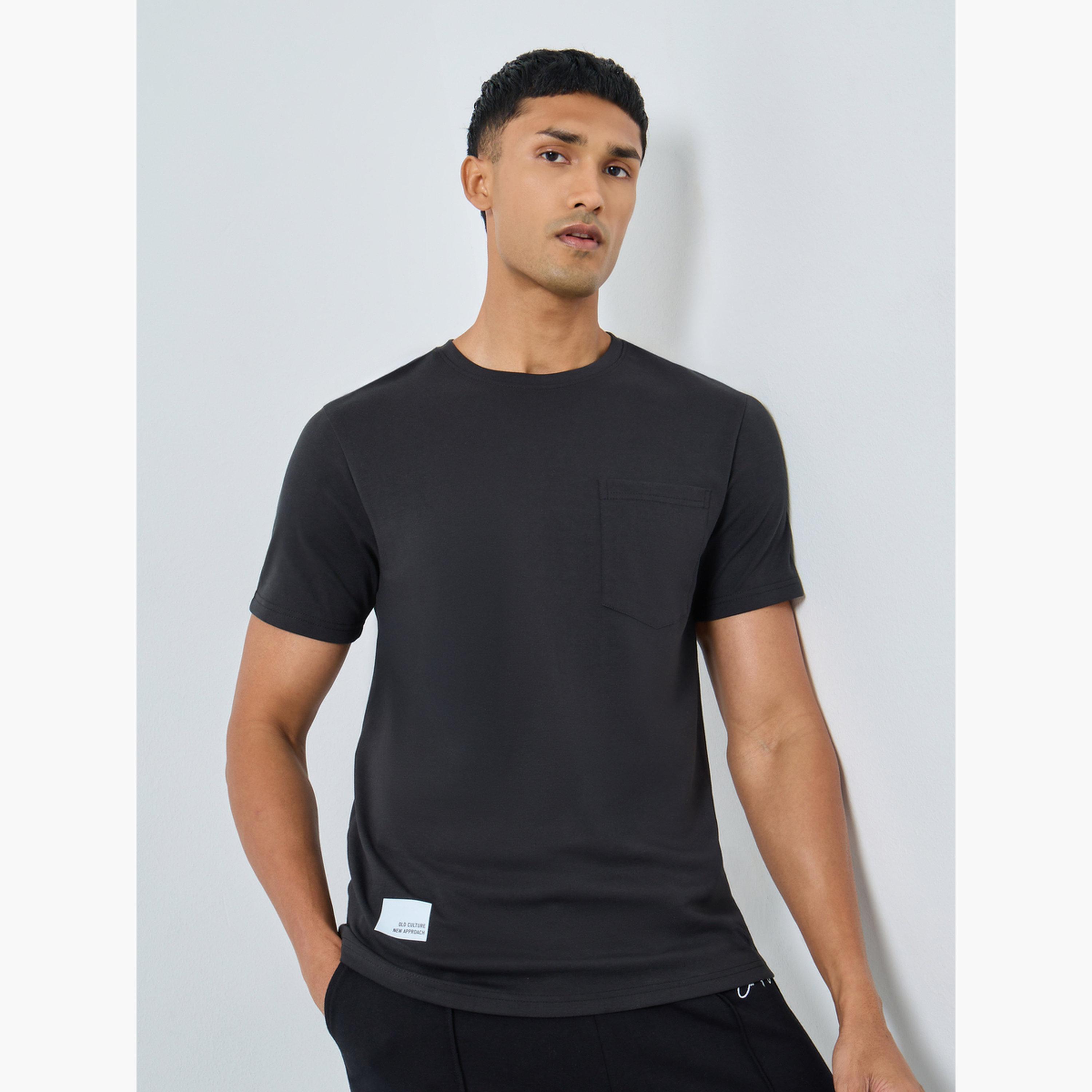 Styli Men Black Solid Crew Neck T-Shirt-men-clothing-tshirtsandpolos-tshirts-image-1
