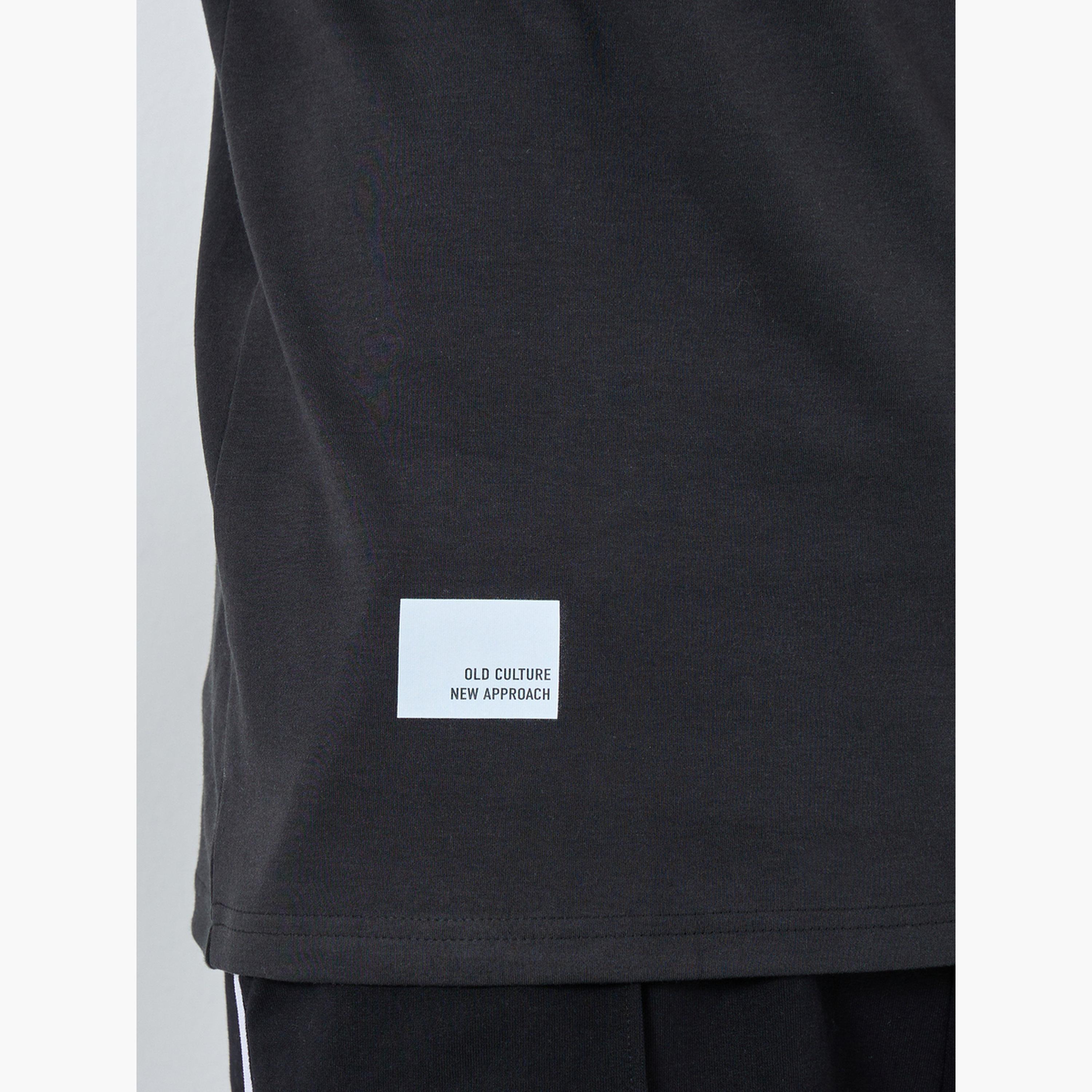 Styli Men Black Solid Crew Neck T-Shirt-men-clothing-tshirtsandpolos-tshirts-image-3