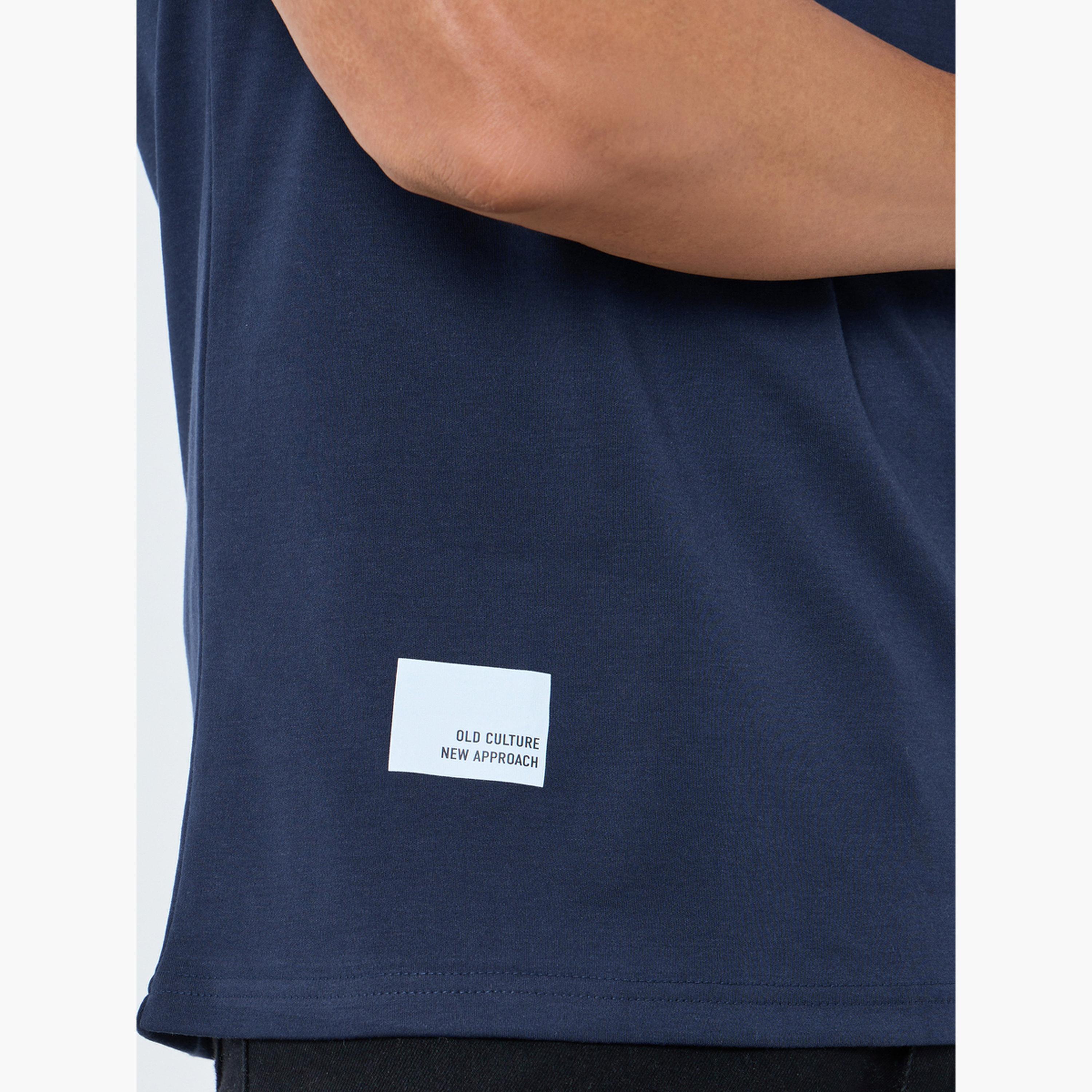ستايلي - تي شيرت أزرق داكن سادة برقبة دائرية للرجال-men-clothing-tshirtsandpolos-tshirts-image-3