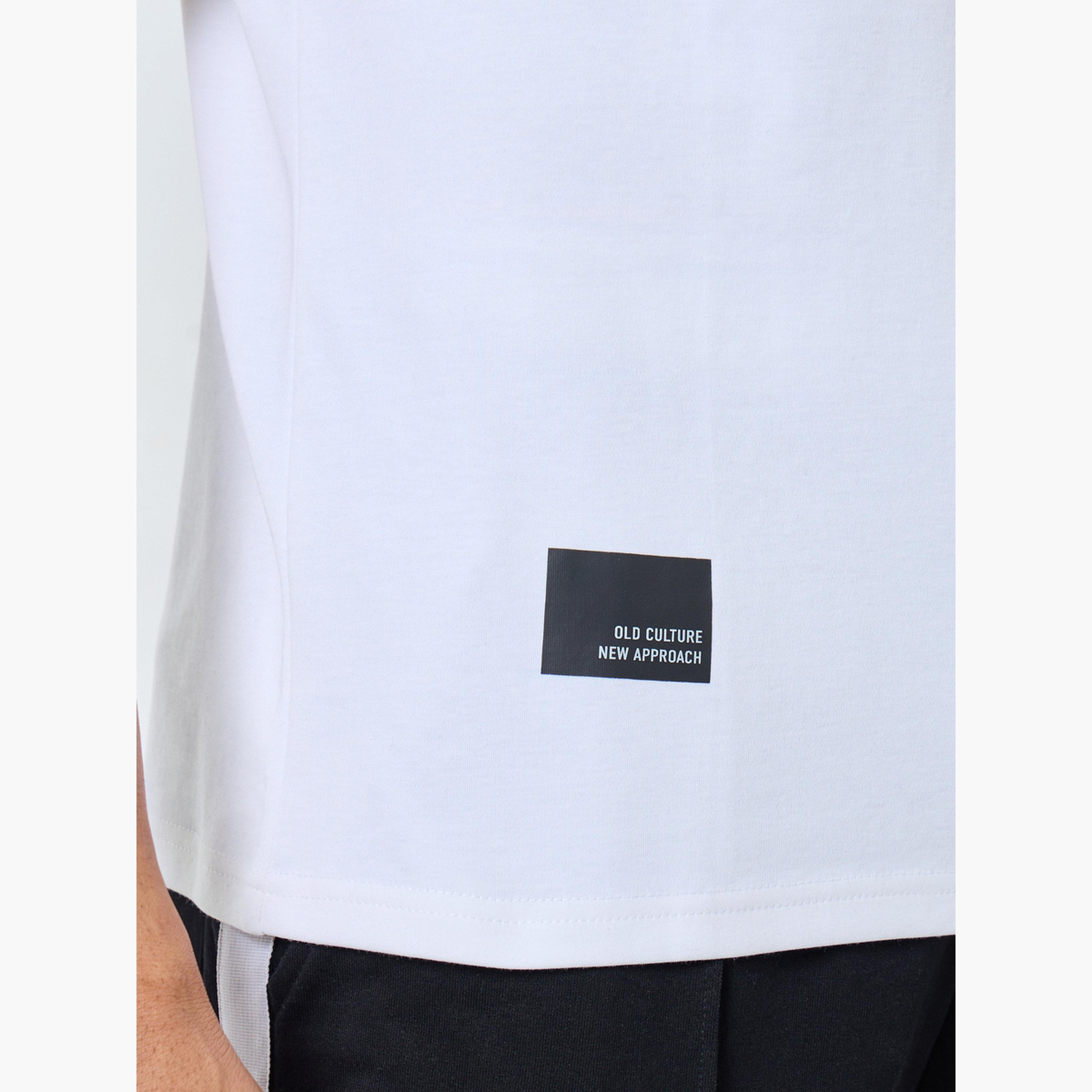 Styli Men Regular Fit Interlock T-Shirt with Badge Detail-men-clothing-tshirtsandpolos-tshirts-image-3