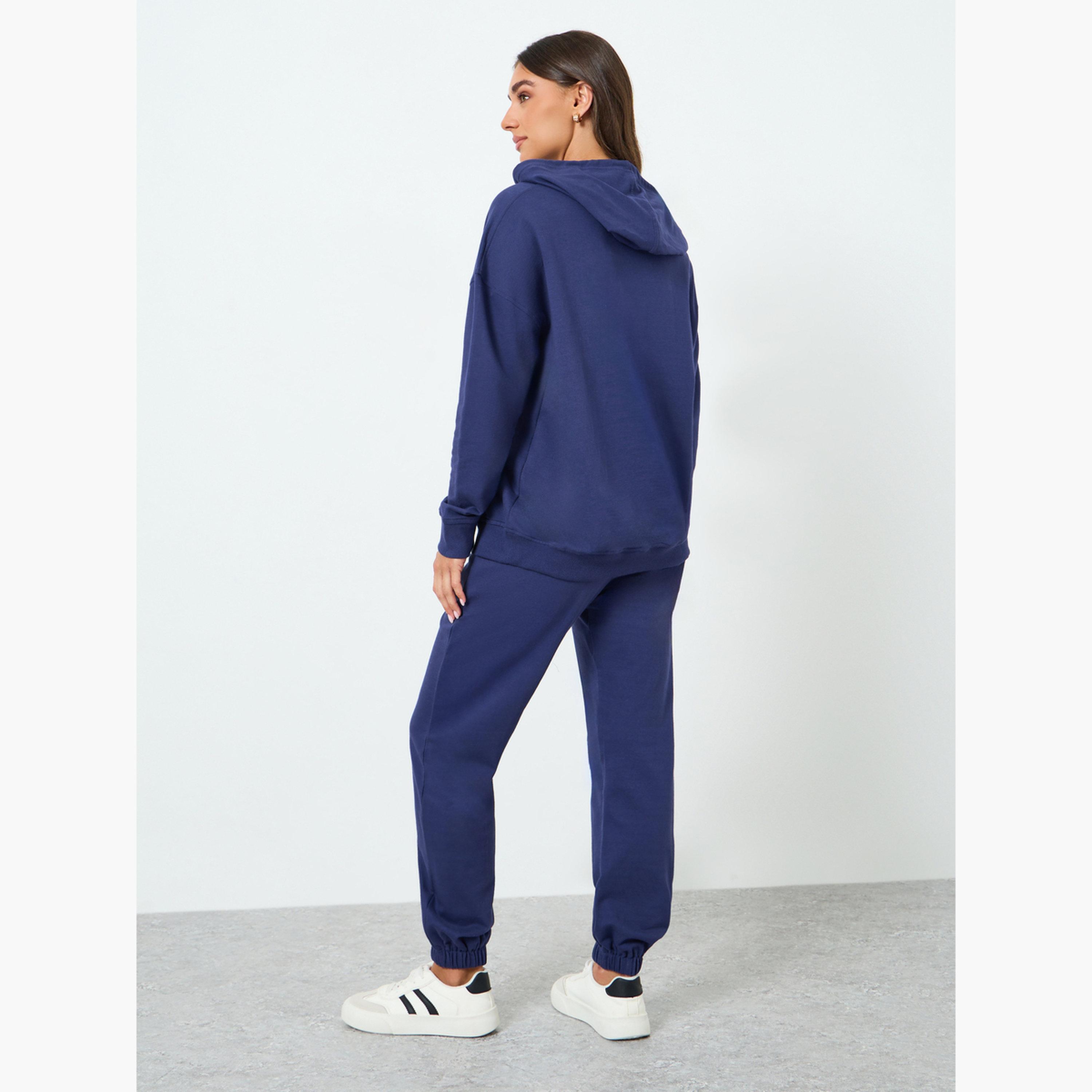 طقم منسق من بنطال بأرجل واسعة وهودي بطبعة جرافيك-women-clothing-coordsets-image-5