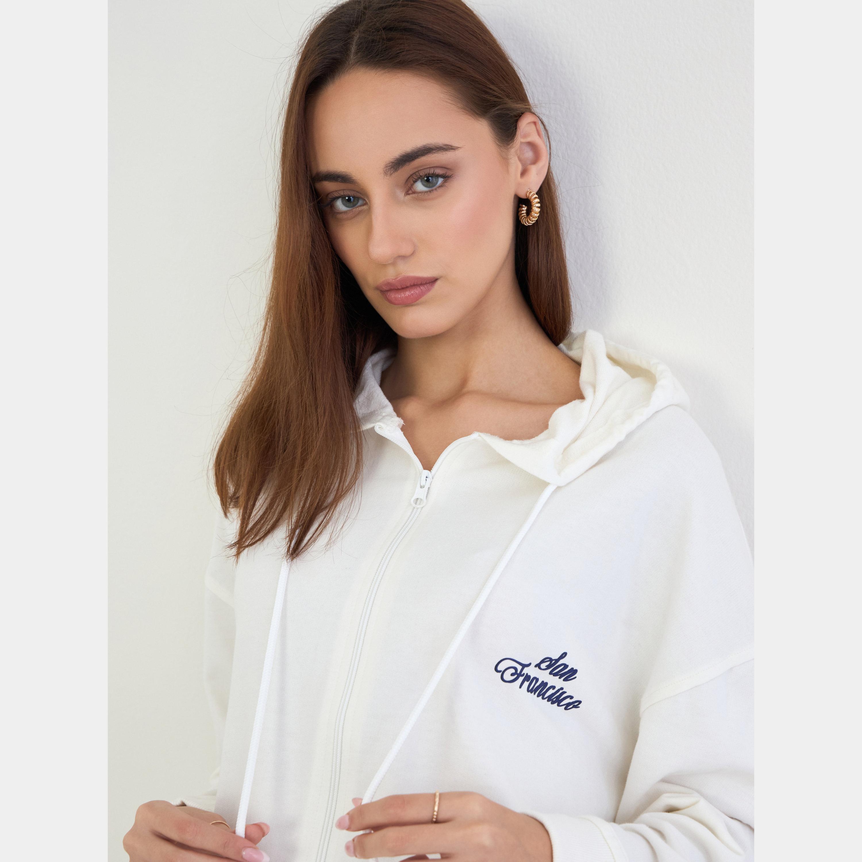 ستايلي - هودي وبنطال رياضي مقاس واسع لون اوف وايت-women-clothing-coordsets-image-2