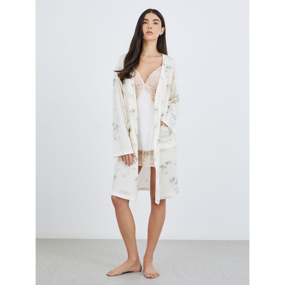 روب مُطبع بالكامل بتفاصيل ربطة جانبية-women-clothing-nightwear-robes-image-5