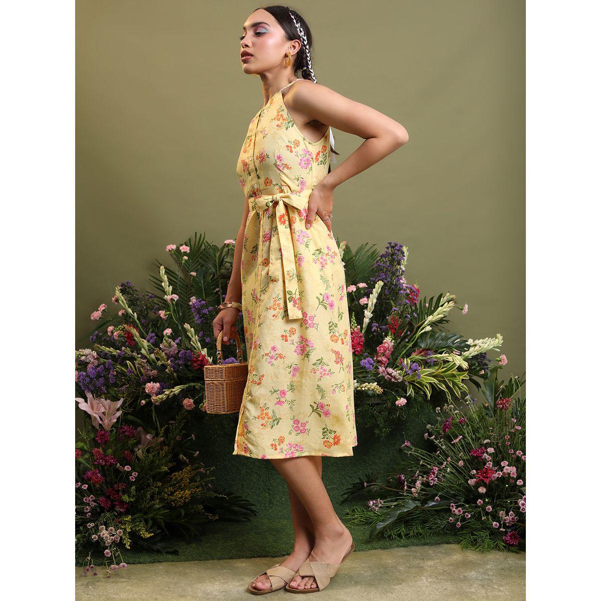 فستان ميدي مطبع بزهور مع ياقة هولتر وحزام-women-clothing-ethnicwear-dresses-image-2