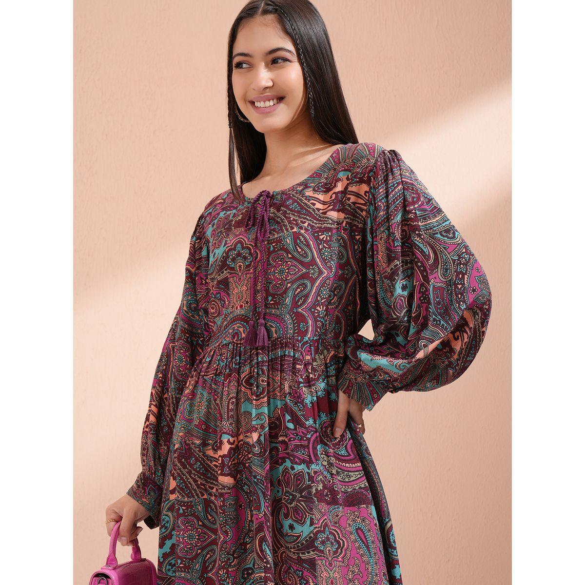 فستان بطول الركبة وطبعة بيزلي مع ياقة بأربطة-women-clothing-ethnicwear-dresses-image-1