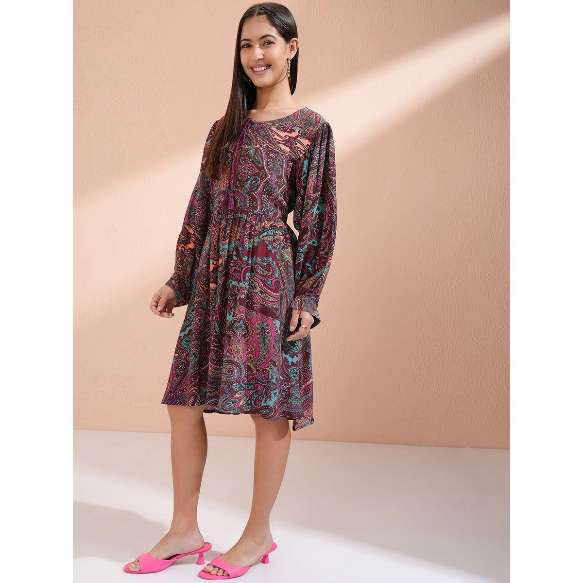 فستان بطول الركبة وطبعة بيزلي مع ياقة بأربطة-women-clothing-ethnicwear-dresses-image-4