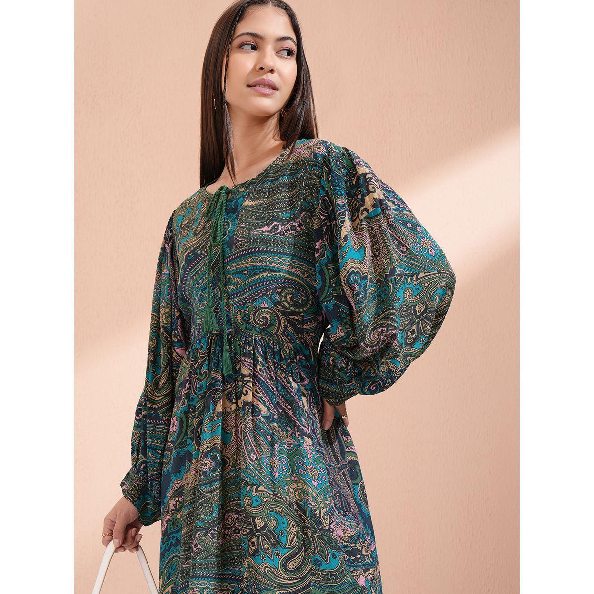 فستان بطول الركبة وطبعة بيزلي مع ياقة بأربطة-women-clothing-ethnicwear-dresses-image-1
