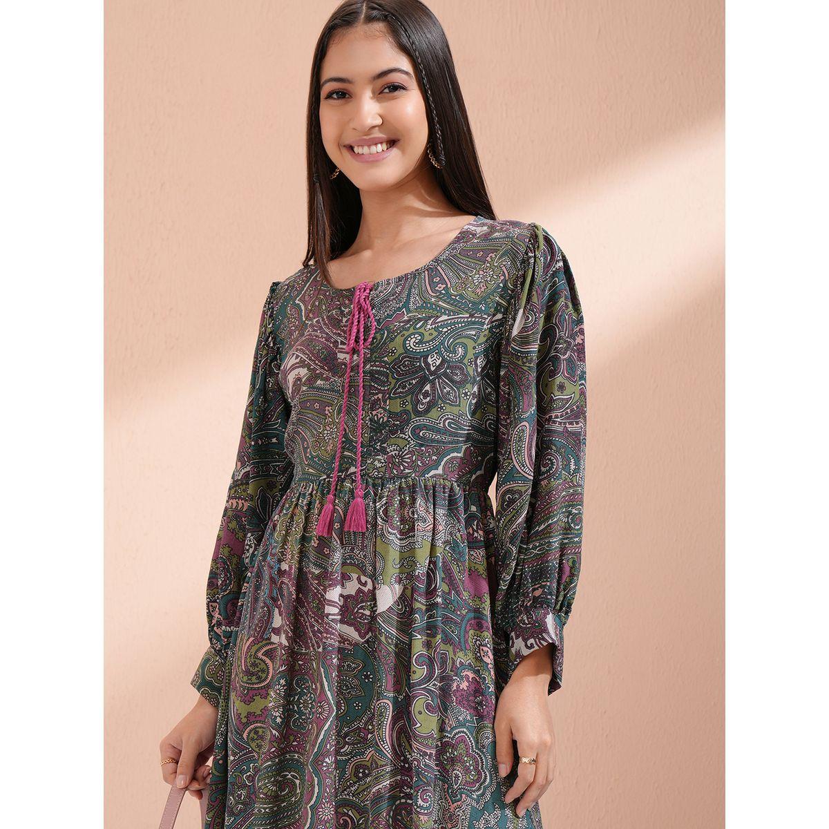 فستان بطول الركبة بحافة واسعة وياقة بأربطة-women-clothing-ethnicwear-dresses-image-1