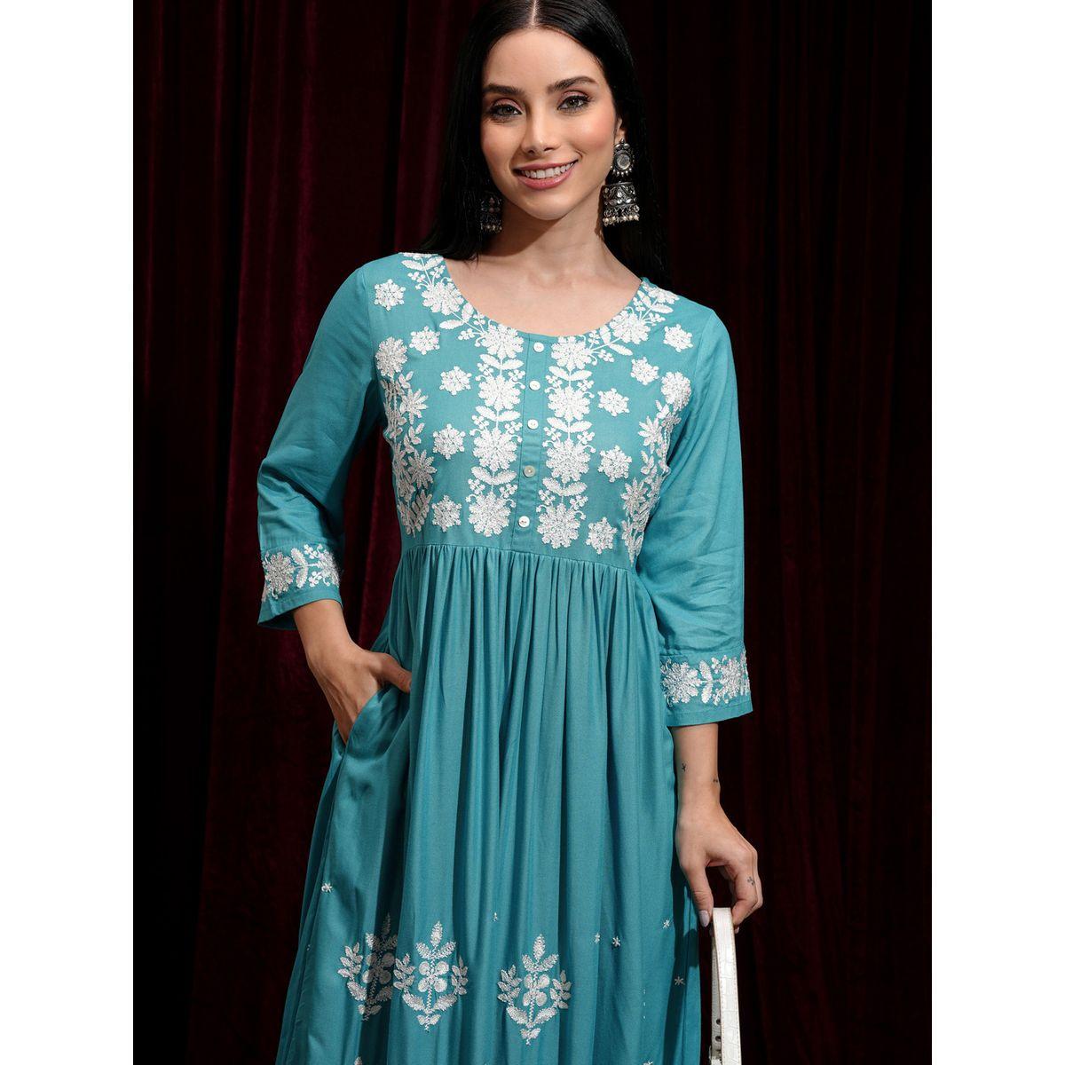 فستان ميدي بتفاصيل مُطرّزة وياقة دائرية-women-clothing-ethnicwear-dresses-image-1