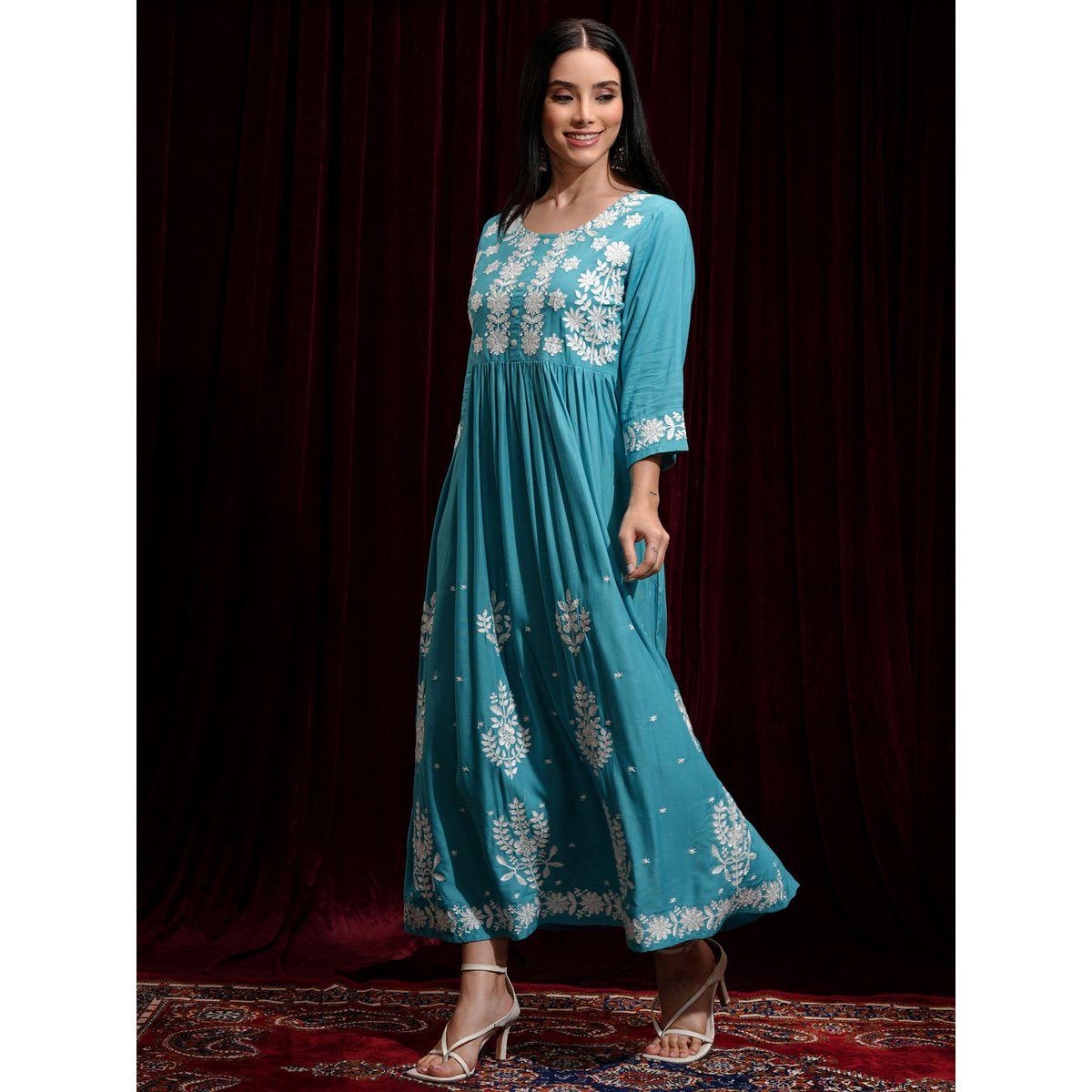 فستان ميدي بتفاصيل مُطرّزة وياقة دائرية-women-clothing-ethnicwear-dresses-image-4