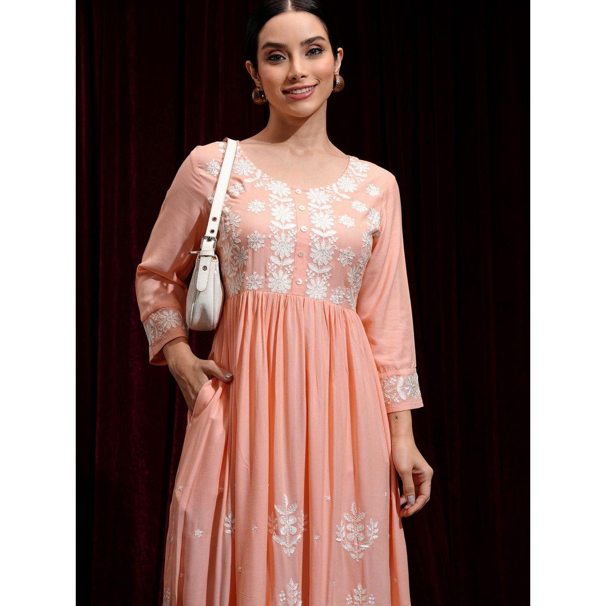 فستان ميدي بتفاصيل مُطرّزة وياقة دائرية-women-clothing-ethnicwear-dresses-image-1