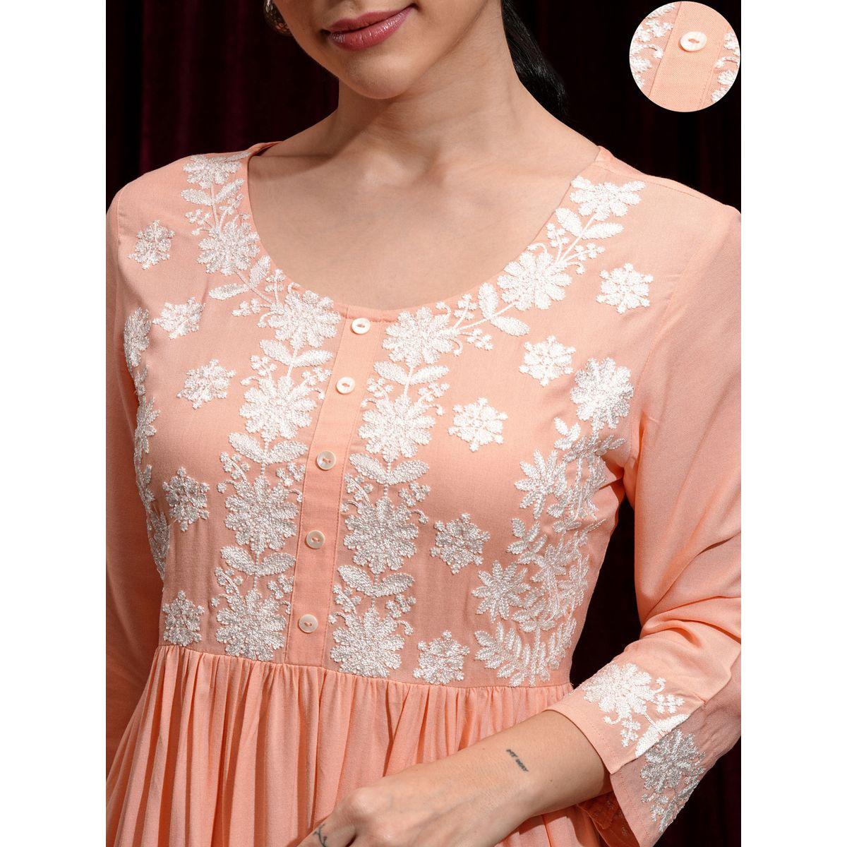 فستان ميدي بتفاصيل مُطرّزة وياقة دائرية-women-clothing-ethnicwear-dresses-image-5