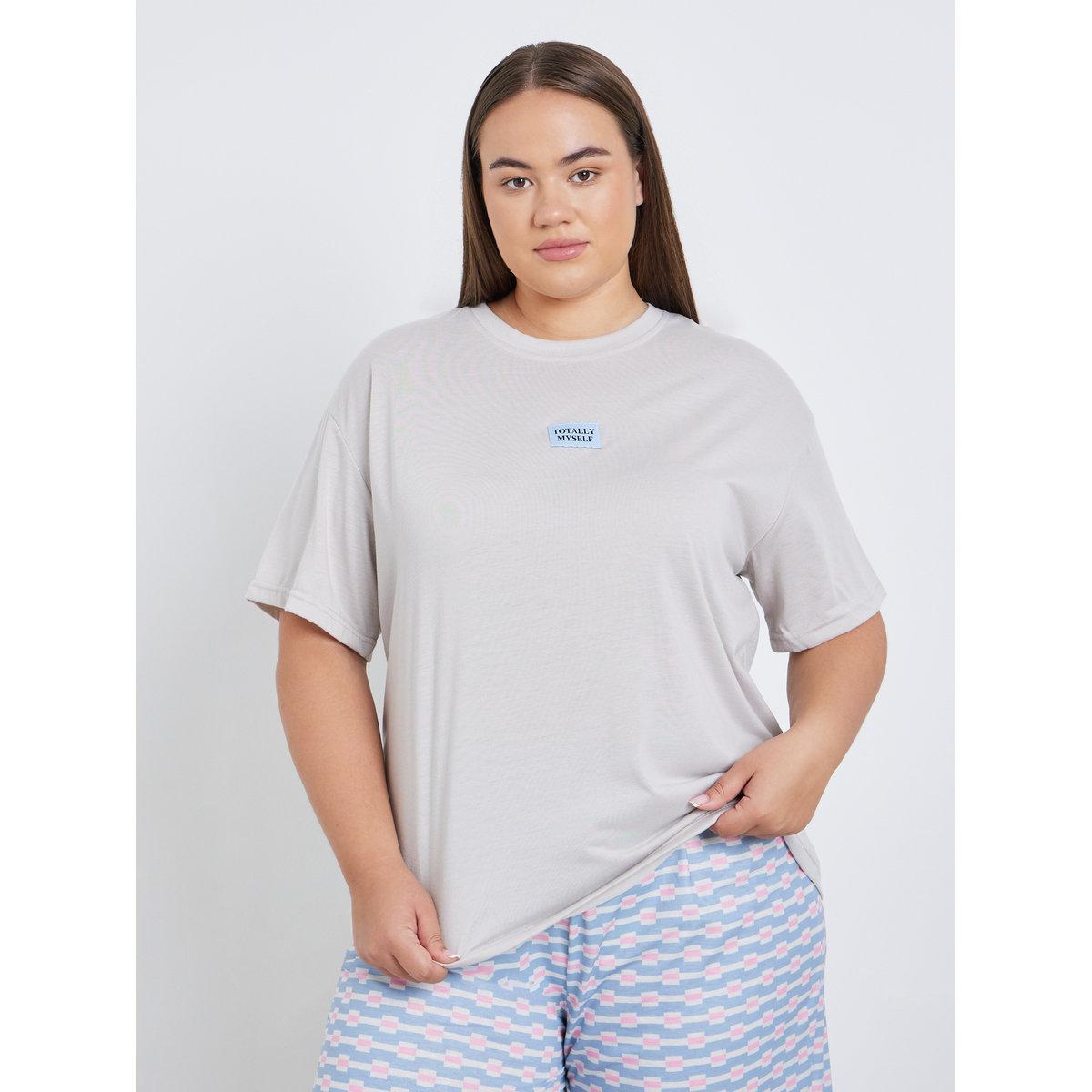 طقم من بنطال بيجاما وتيشيرت بمقاس كبير-women-clothing-plussize-nightwear-nightwearsets-image-3