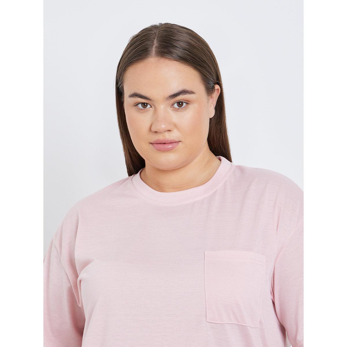 Styli Plus Drop Shoulder Pocket T-Shirt and Floral Stripe Pyjama Set-women-clothing-nightwear-pyjamas-longsets-image-3