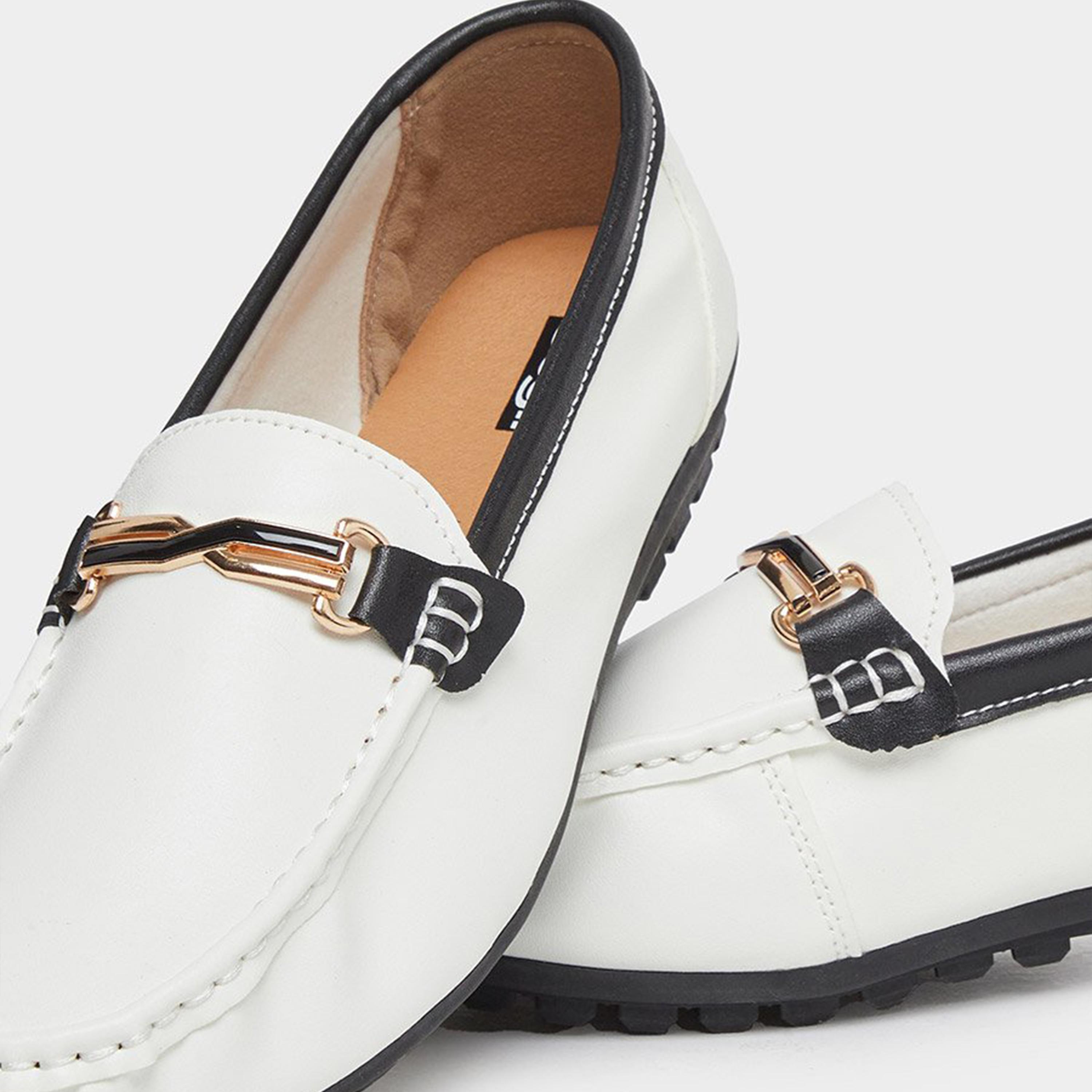 ستايلي - حذاء كاجوال بلمسة معدنية-women-shoes-flats-loafers-image-4