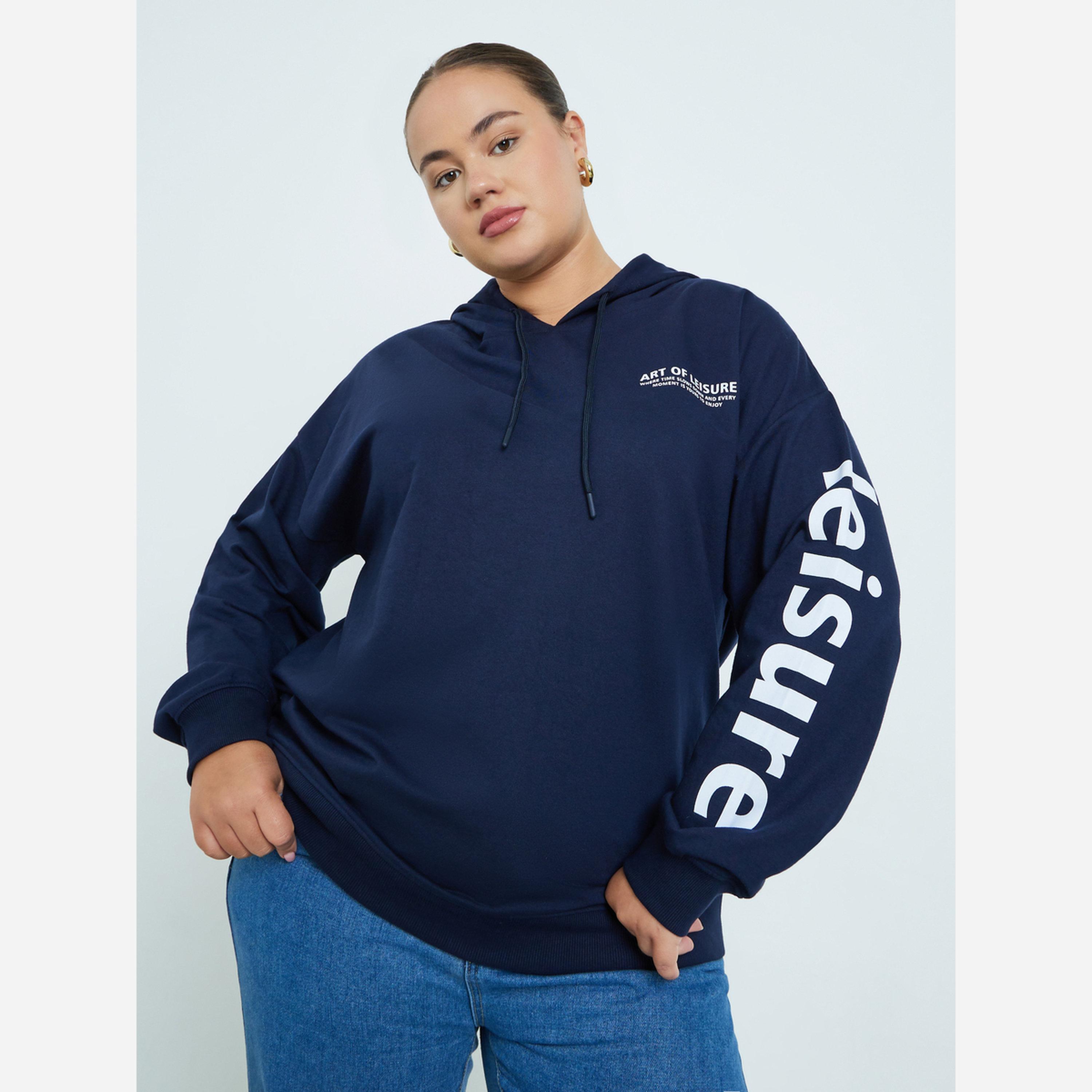 ستايلي - هودي طويل طبعة شعار، مقاس واسع-women-winterwear-hoodiesandsweatshirts-hoodies-image-1