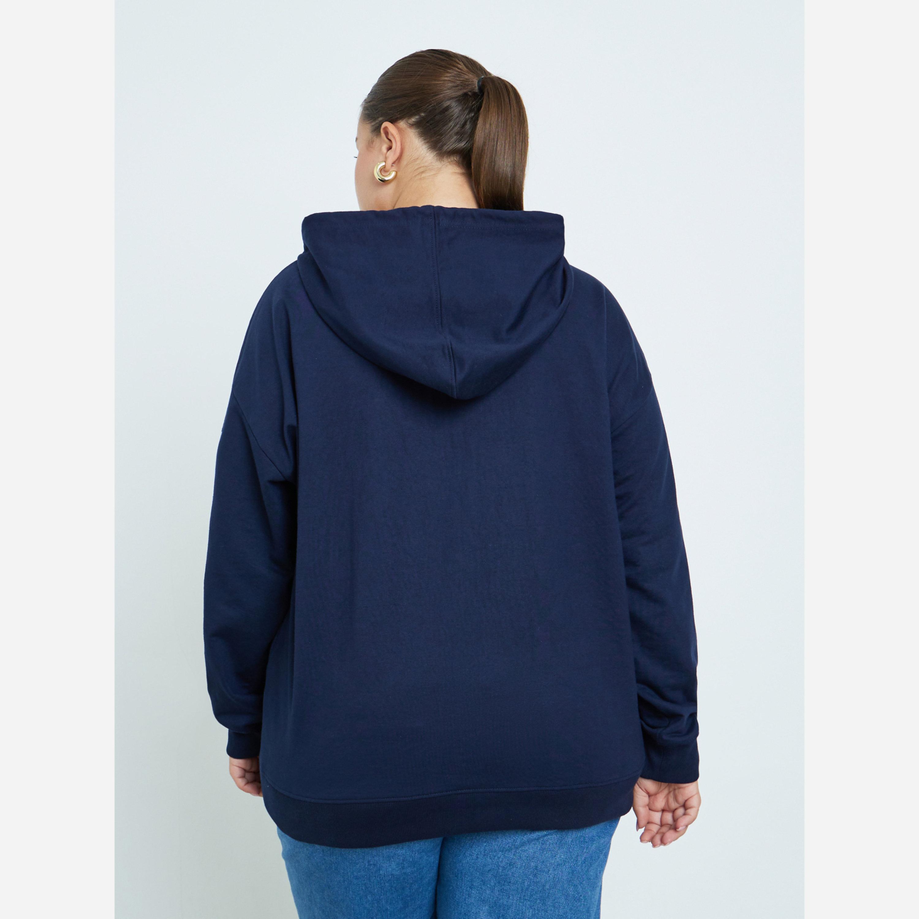 ستايلي - هودي طويل طبعة شعار، مقاس واسع-women-winterwear-hoodiesandsweatshirts-hoodies-image-5