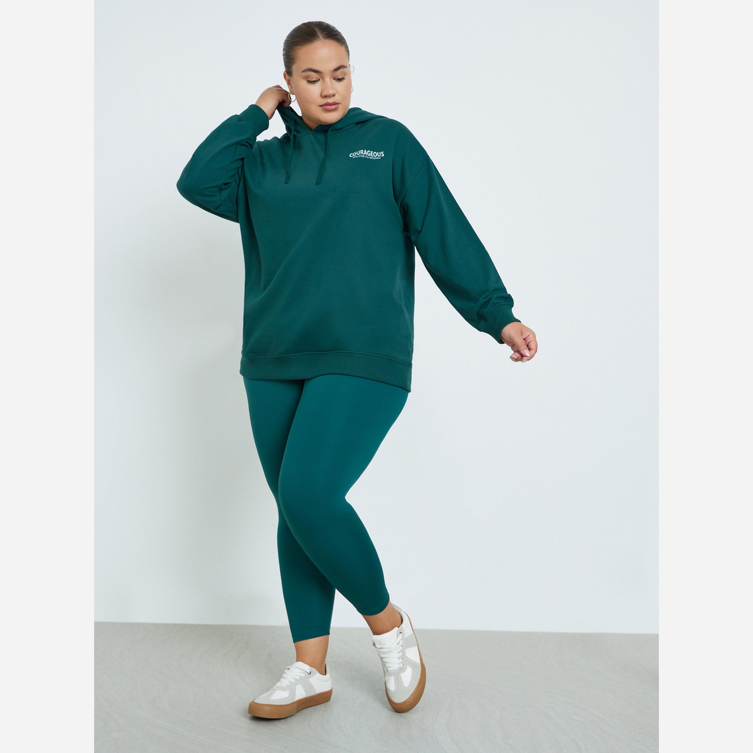 ستايلي - هودي طويل طبعة شعار، مقاس واسع-women-winterwear-hoodiesandsweatshirts-hoodies-image-2