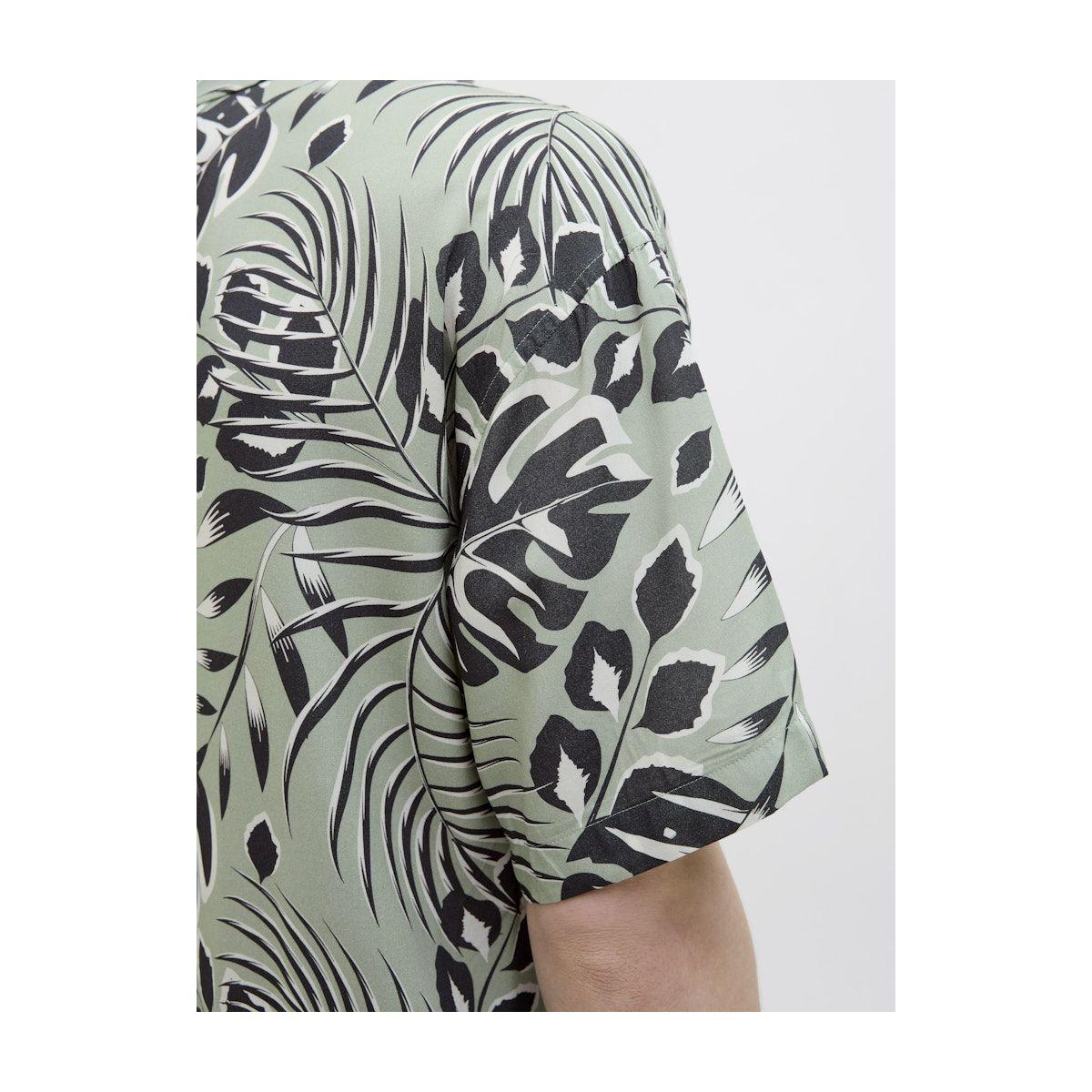 REBEL Printed Resort Collar Short Sleeve Shirt-men-clothing-shirts-image-6