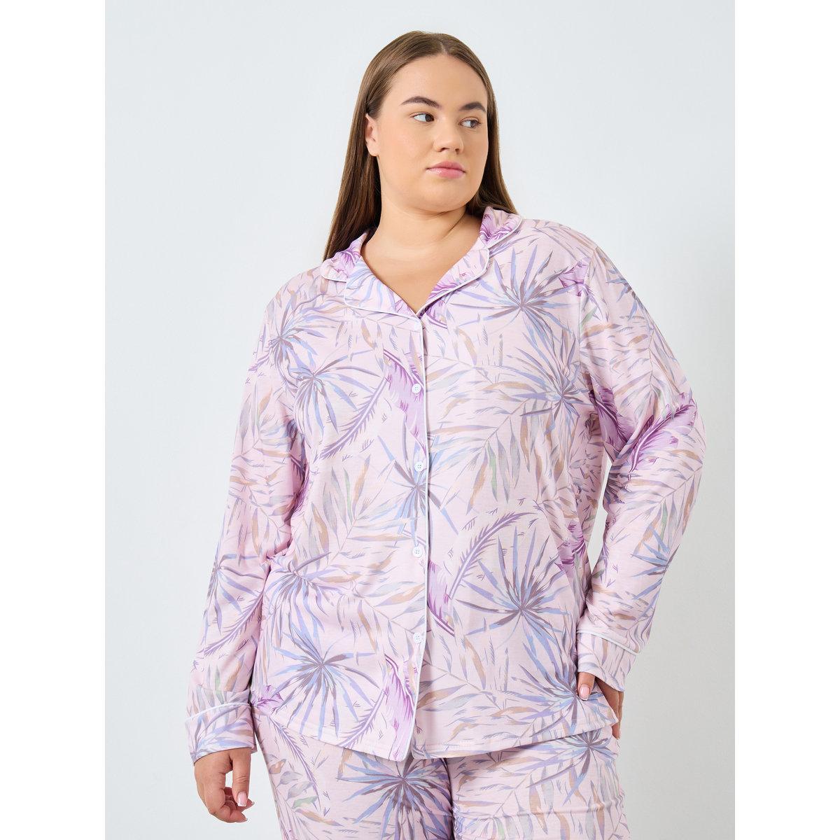 طقم من بنطال بيجاما بمقاس كبير وبلوزة-women-clothing-plussize-nightwear-nightwearsets-image-2