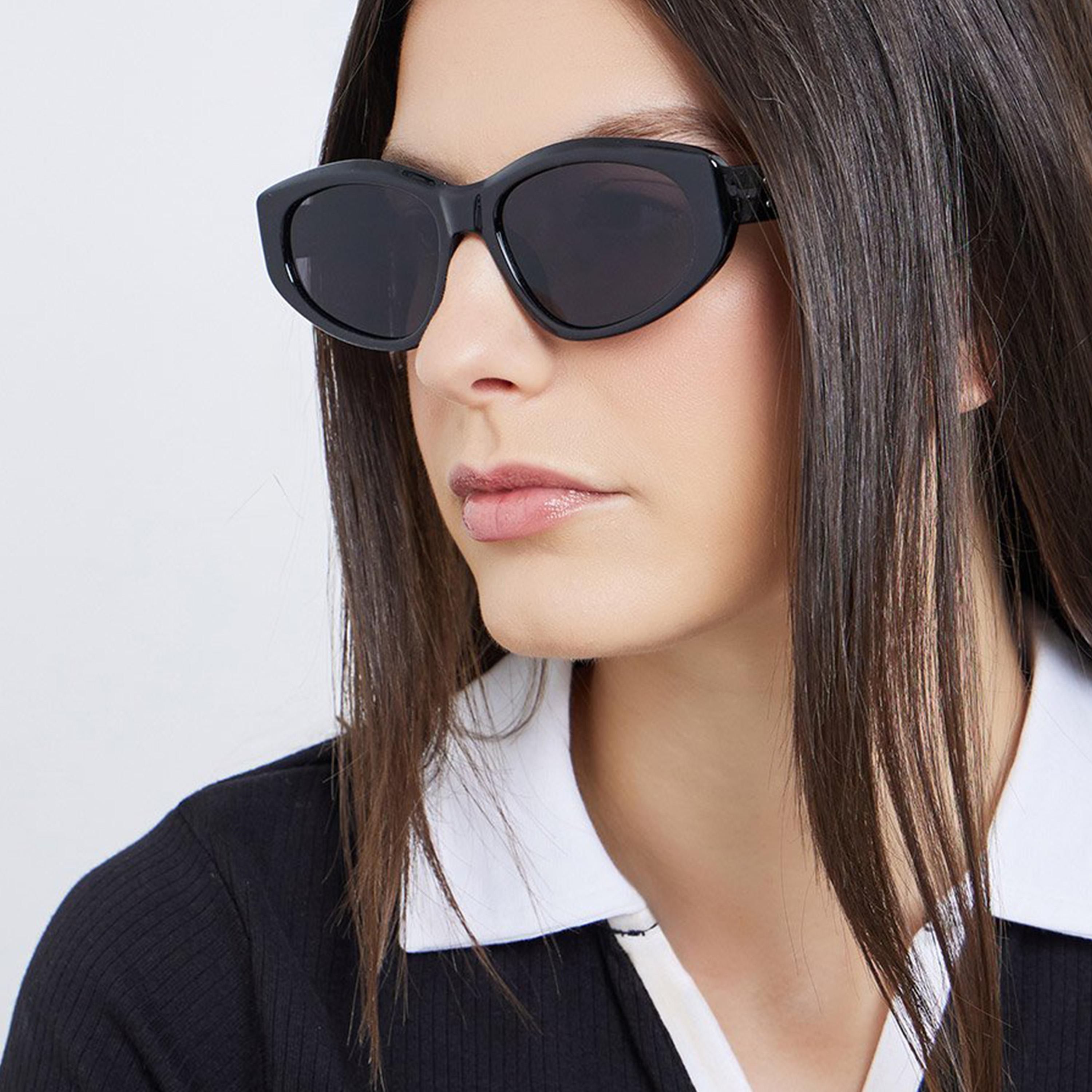 ستايلي - نظارة شمسية مستطيلة سوداء-women-sunglasses-image-2