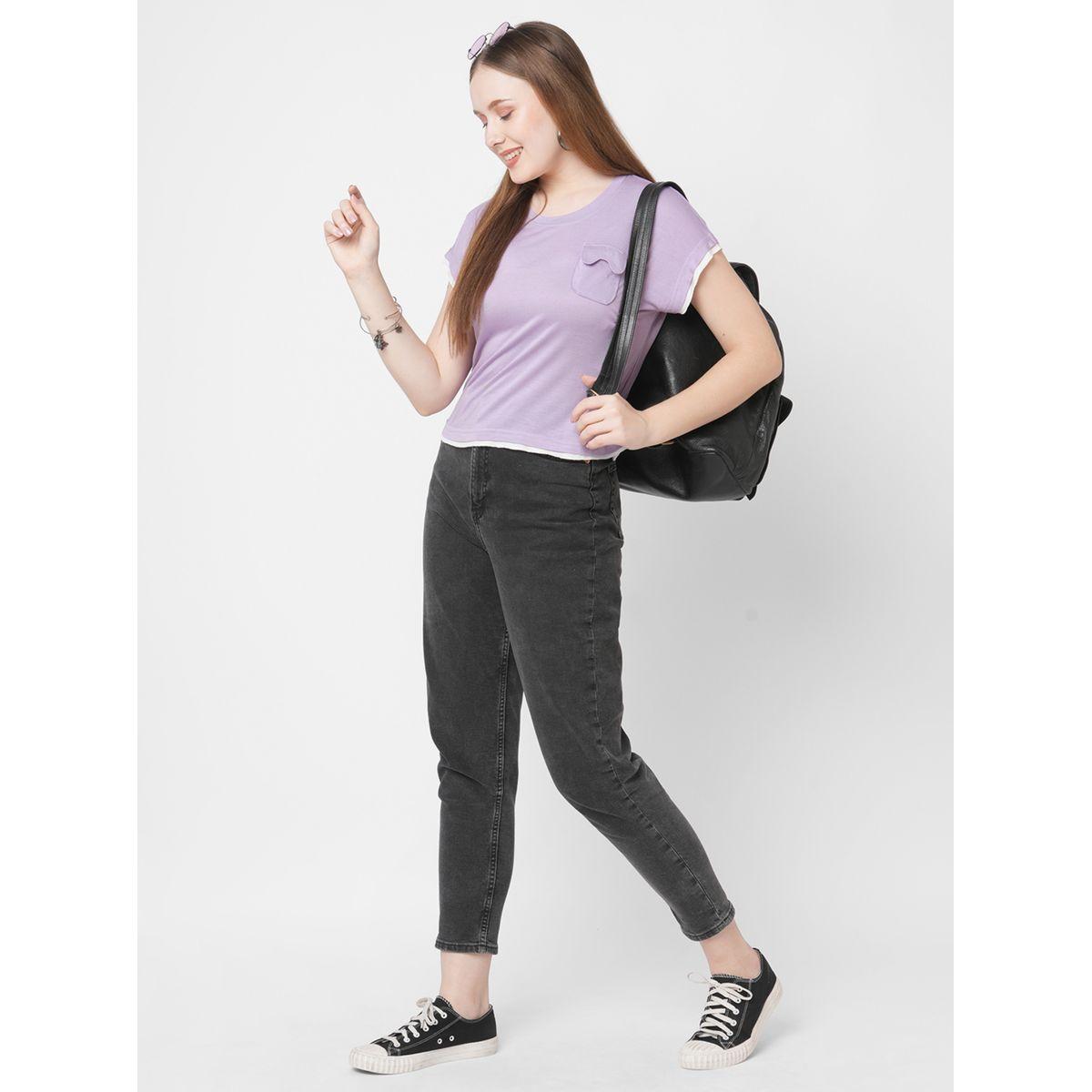 تيشيرت بأكمام قصيرة وتفاصيل جيب-women-clothing-tshirts-image-1