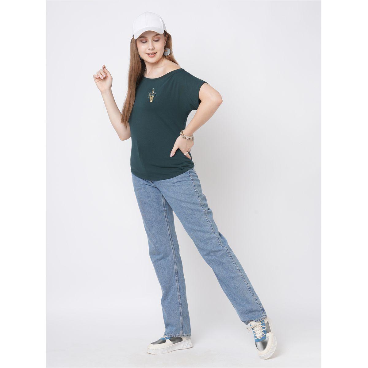 تيشيرت بتفاصيل مُنمقة وأكتاف مكشوفة-women-clothing-tshirts-image-1