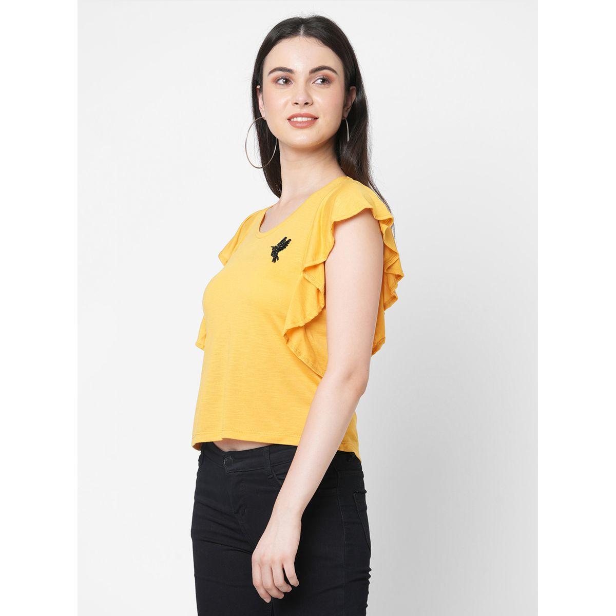 تيشيرت بتفاصيل مُنمقة مع كشكش-women-clothing-tshirts-image-4
