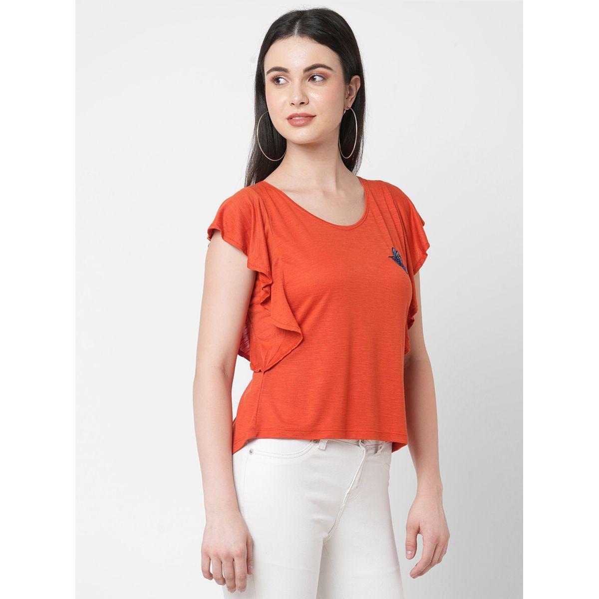 تيشيرت بتفاصيل مُنمقة مع كشكش-women-clothing-tshirts-image-3
