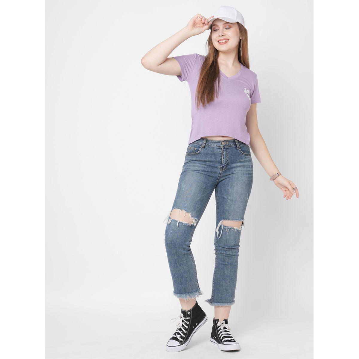 تيشيرت بأكمام قصيرة وتفاصيل مُطرزة-women-clothing-tshirts-image-1
