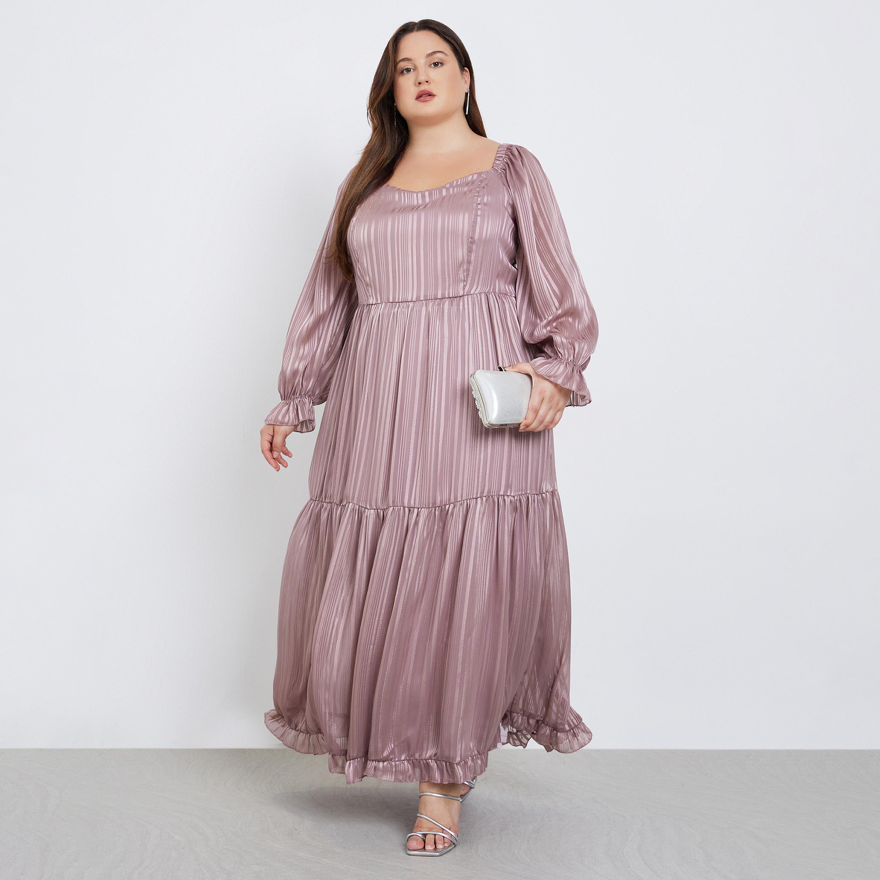 ستايلي - فستان ماكسي لوركس بفتحة صدر على شكل قلب بحجم كبير-women-clothing-dresses-image-1