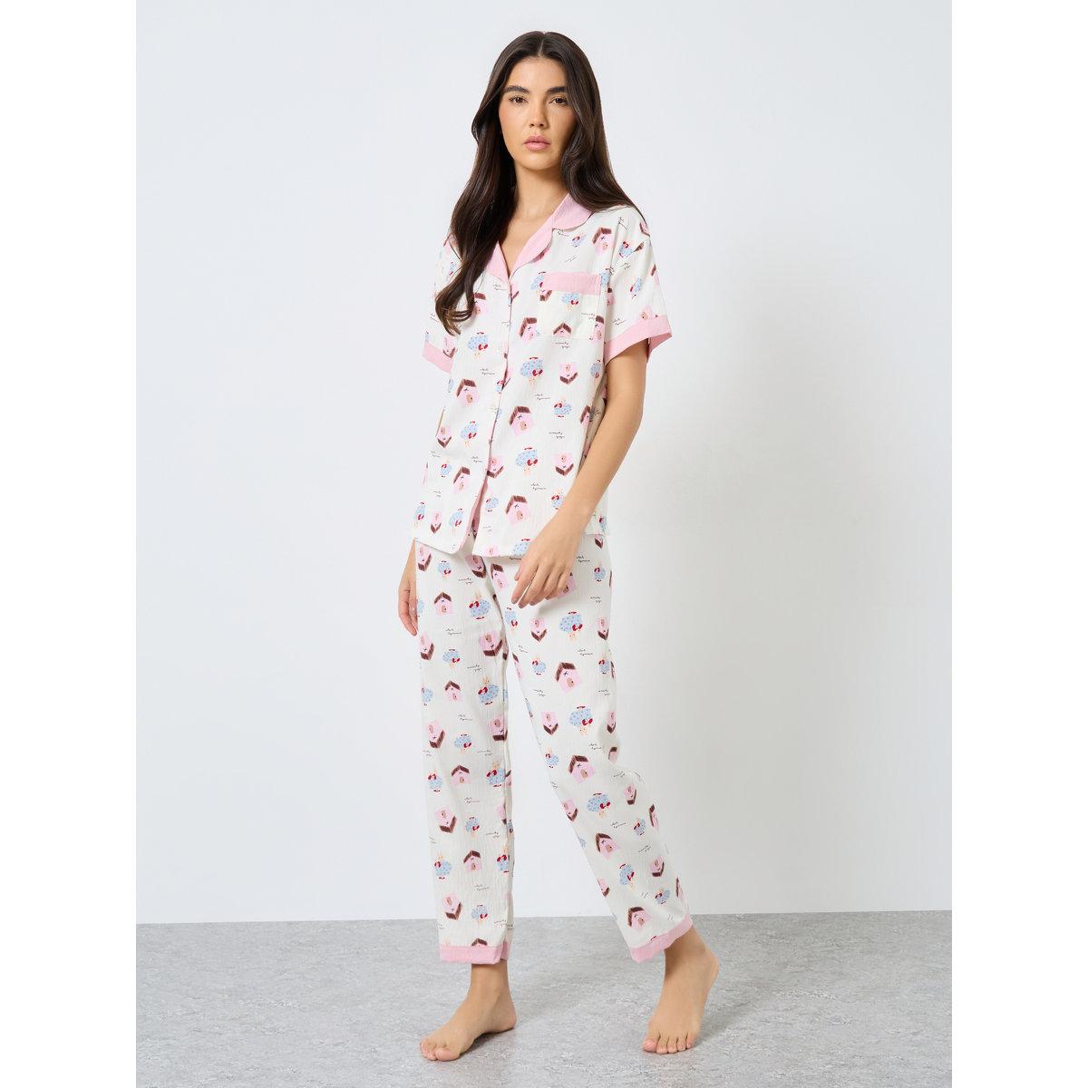 طقم من بنطال بيجاما وشورت وبلوزة مُطبعة بالكامل-women-clothing-nightwear-pyjamas-longsets-image-2