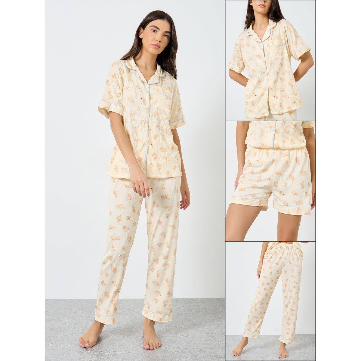 طقم من بنطال بيجاما وشورت وبلوزة بطبعة دُب-women-clothing-nightwear-pyjamas-longsets-image-1