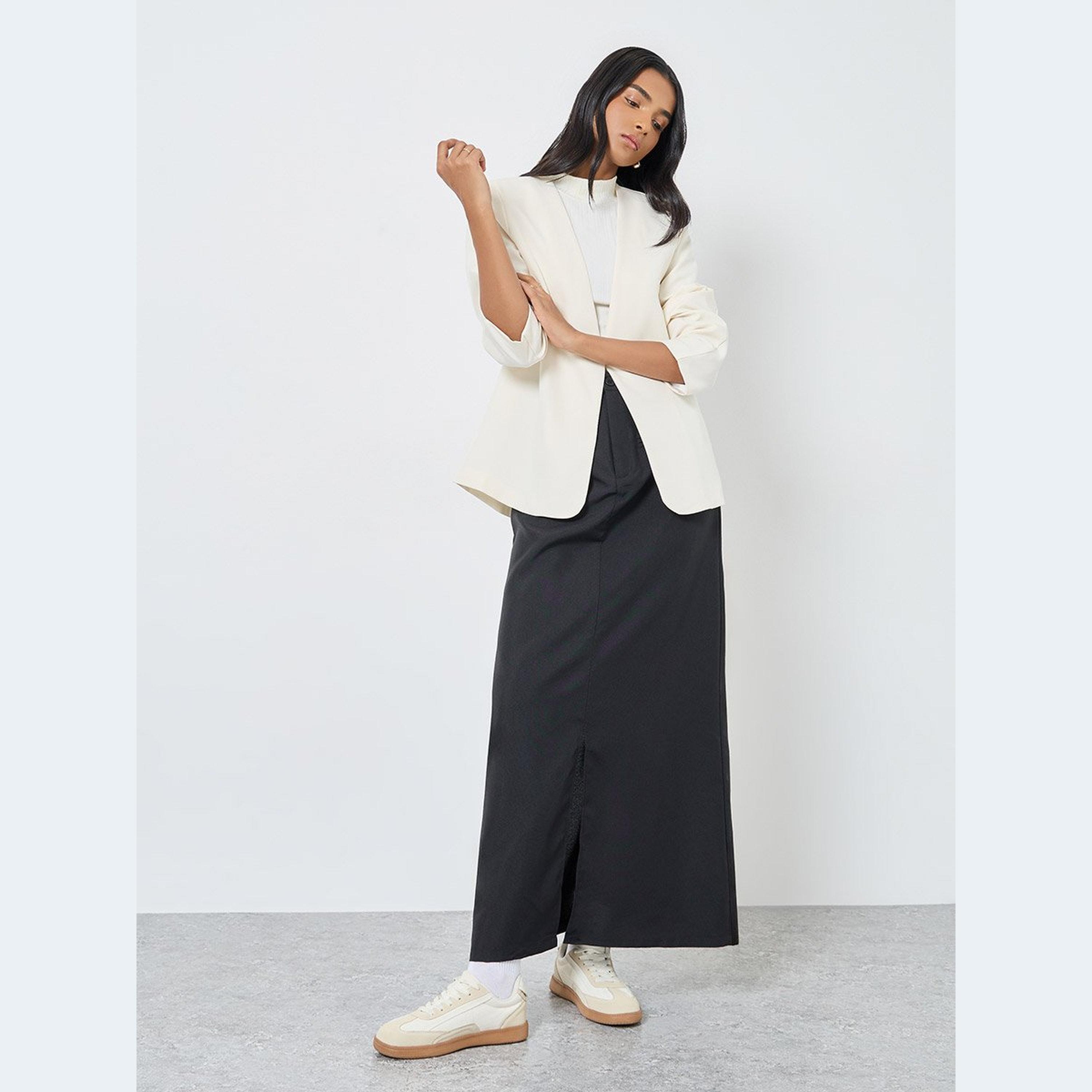 تيك تو - بليزر كريمي بقصّة عادية من الحافة إلى الحافة-women-clothing-coatsandjackets-blazers-image-2