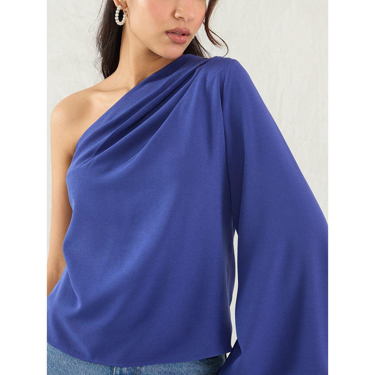 بلوزة بتفاصيل كتف واحد مع كُم بنمط جرس-women-clothing-shirtsandblouses-blouses-image-4