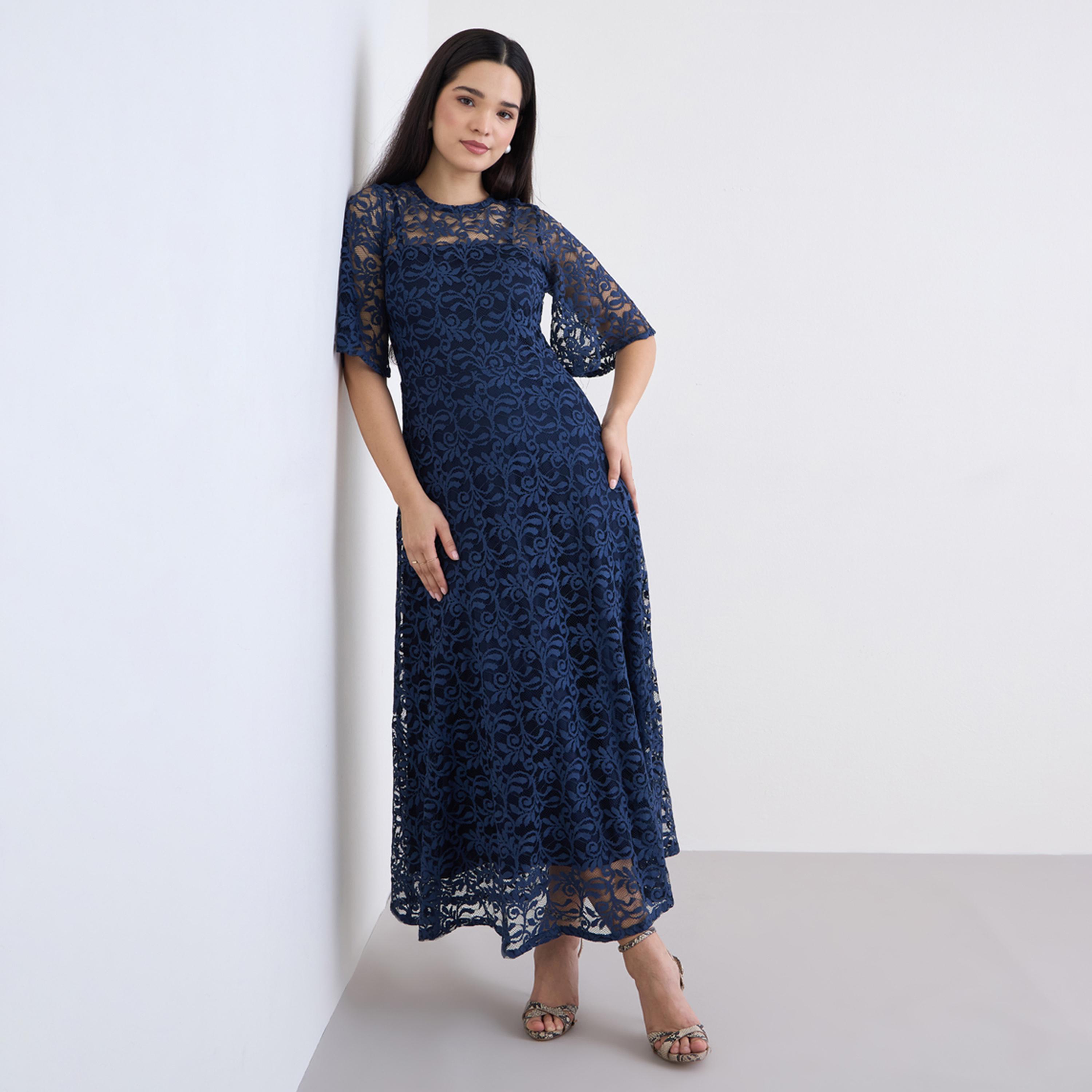 ستايلي - فستان ماكسي أزرق داكن من الدانتيل بالكامل بتصميم A-women-clothing-dresses-image-1