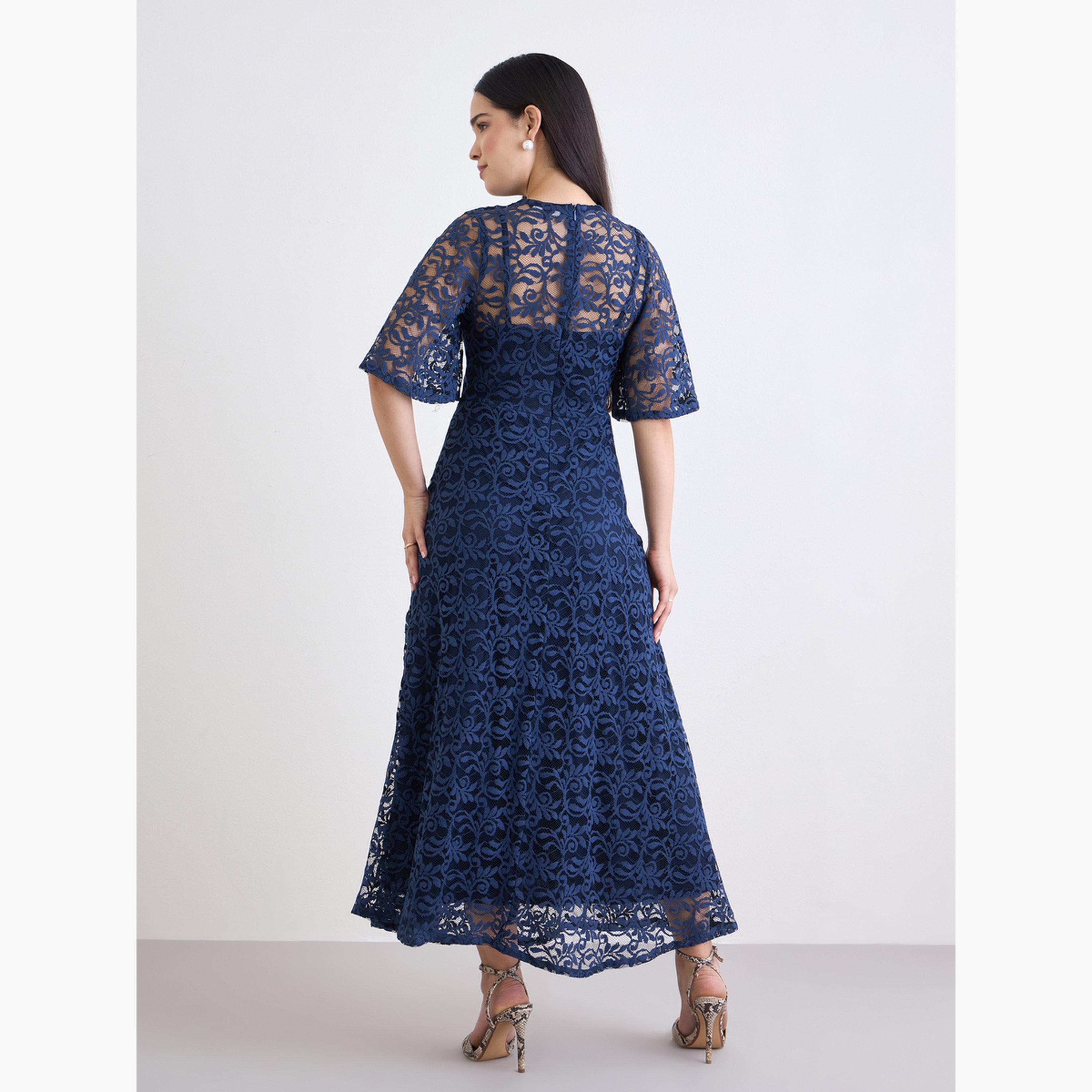 ستايلي - فستان ماكسي أزرق داكن من الدانتيل بالكامل بتصميم A-women-clothing-dresses-image-4