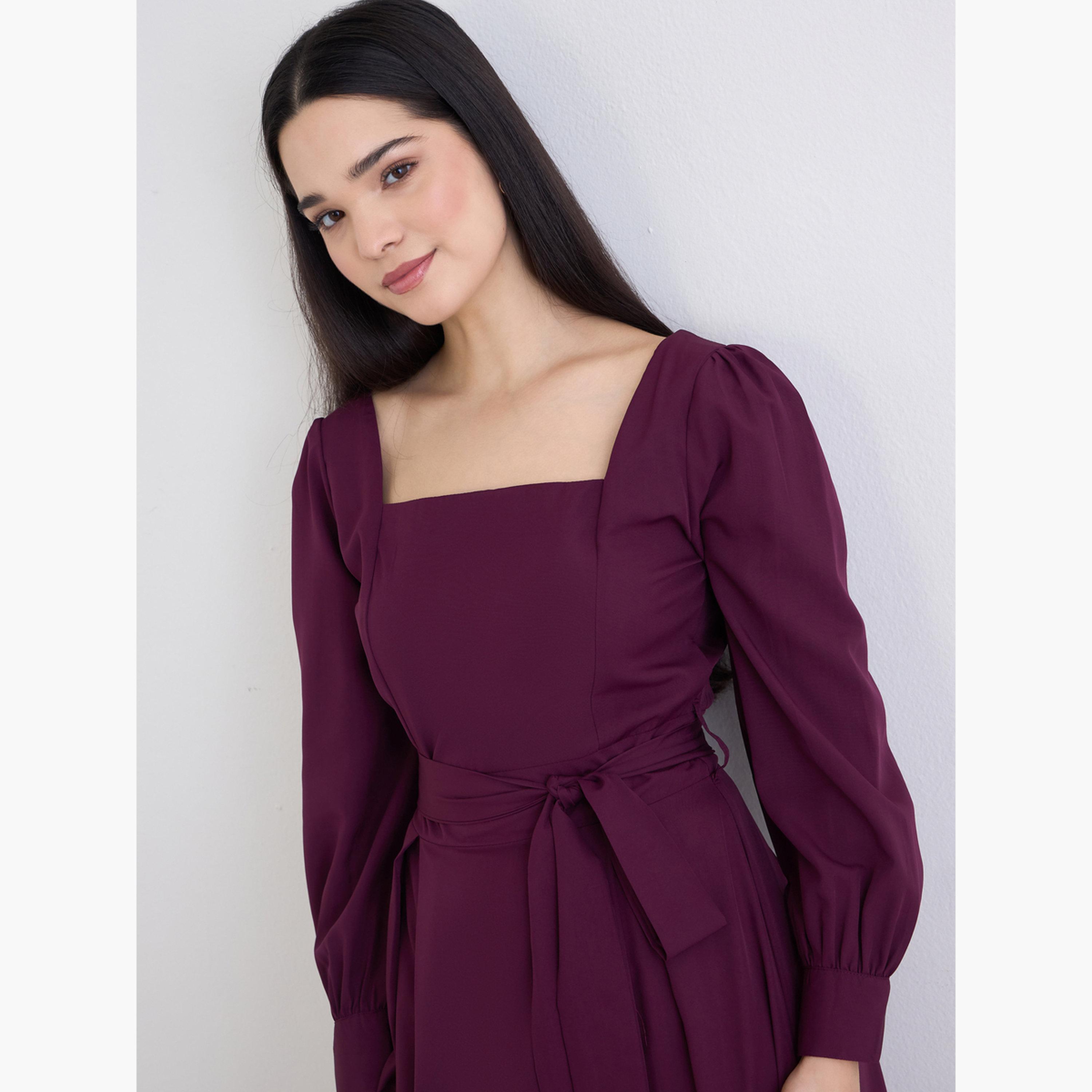 ستايلي - فستان ماكسي نسائي بلون برغندي سادة بأكمام طويلة وقصة حرف A-women-clothing-dresses-image-3