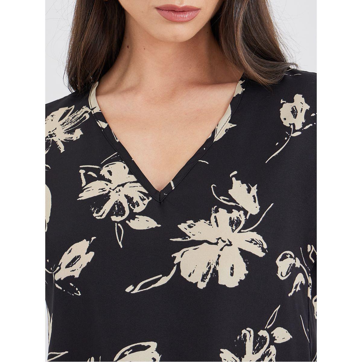 Styli Black Floral Blouse and Pants Co-Ords-women-clothing-coordsets-image-4