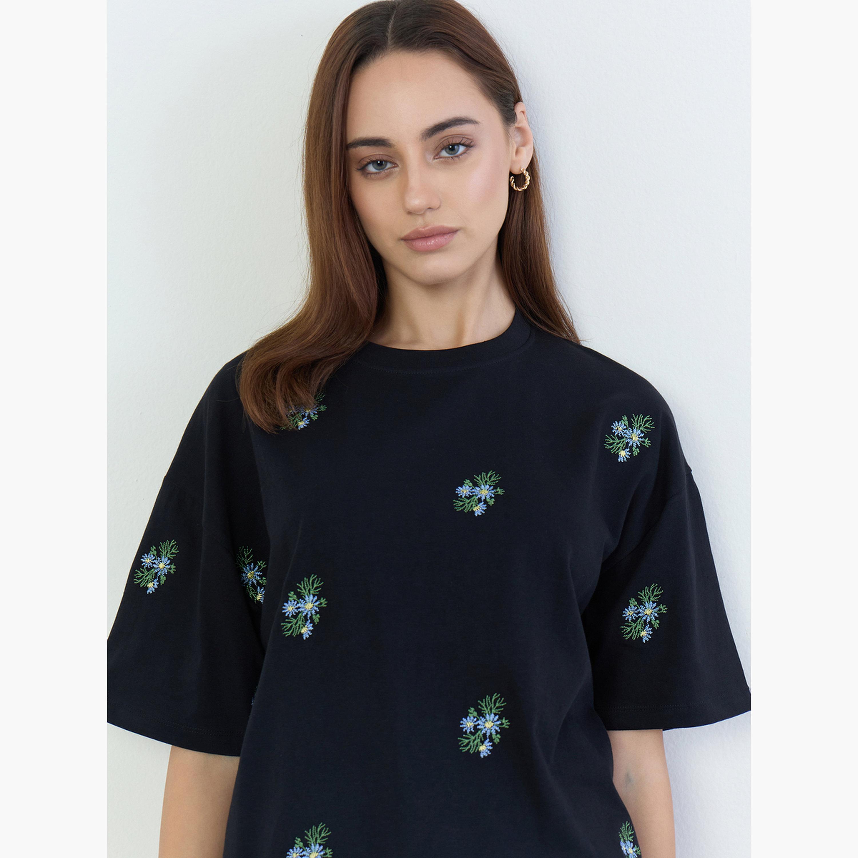 ستايلي - تي شيرت مقاس واسع بطبعة الزهور-women-clothing-tshirts-image-3