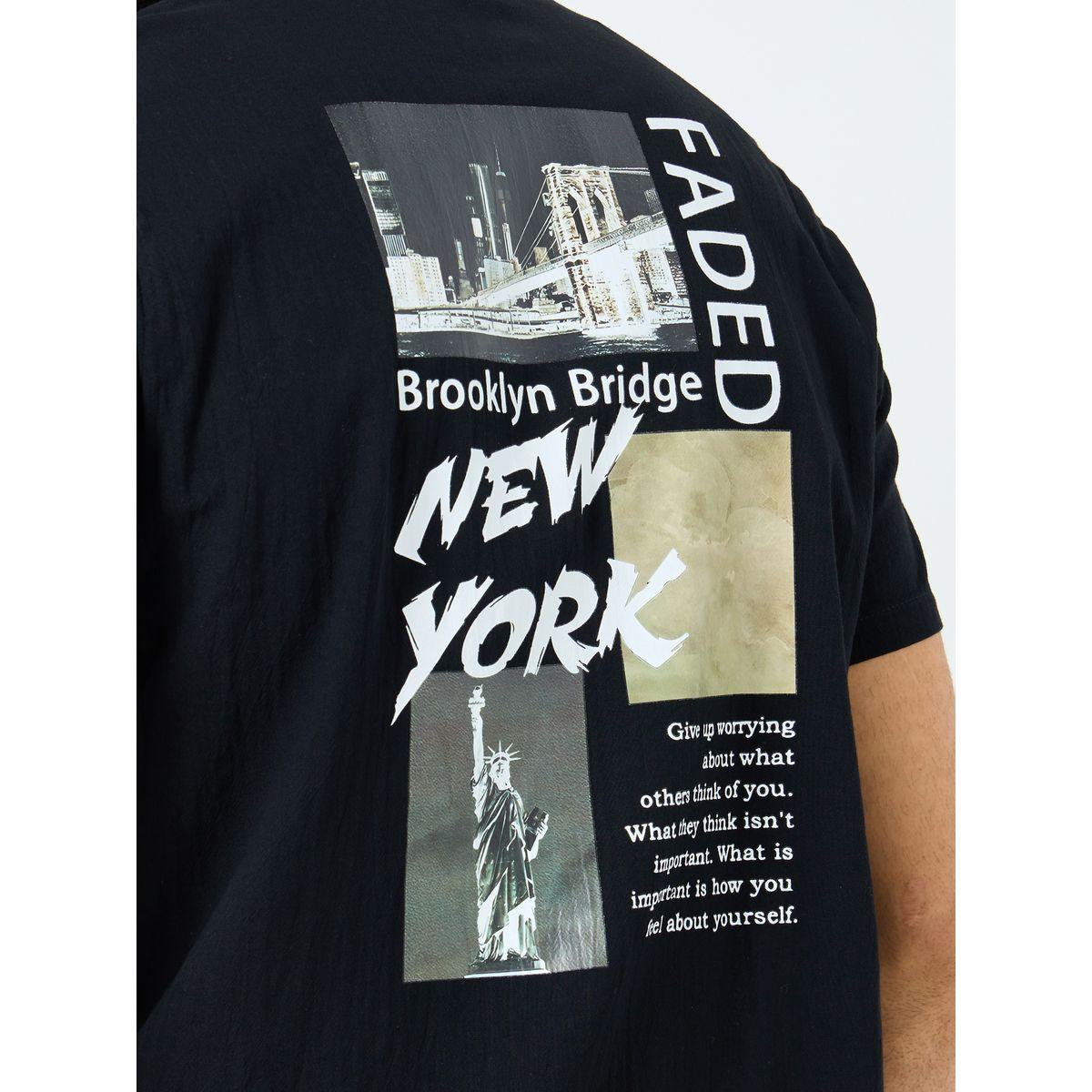 قميص بطبعة جرافيك وياقة ماندارين مع أزرار-men-clothing-shirts-image-3