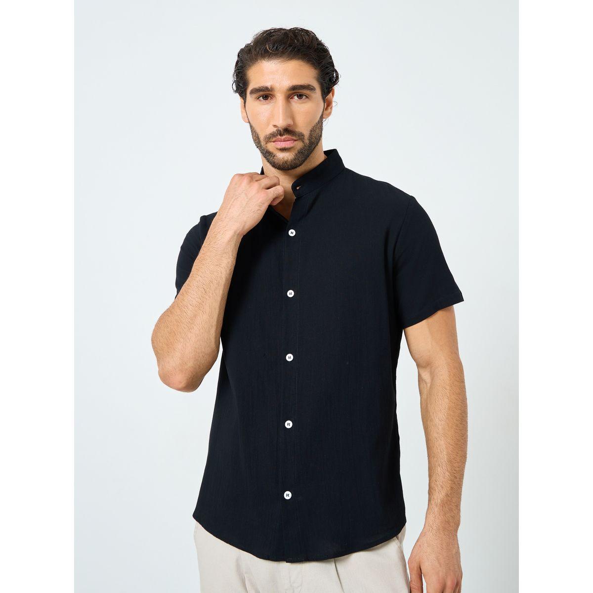 قميص بطبعة جرافيك وياقة ماندارين مع أزرار-men-clothing-shirts-image-4