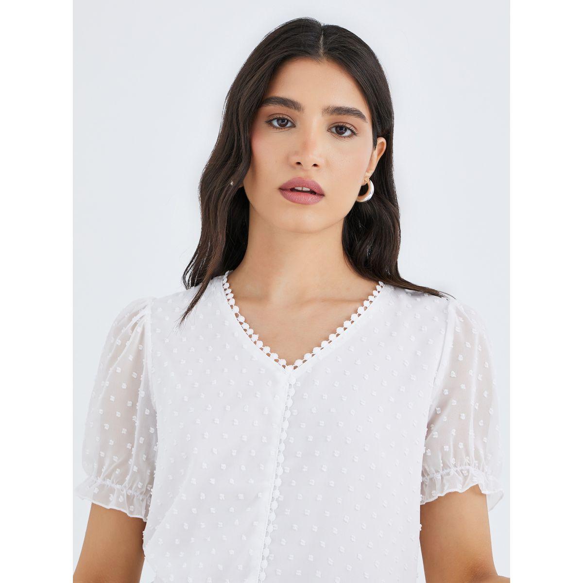 بلوزة بتفاصيل بارزة الملمس مع دانتيل وأكمام منفوخة-women-clothing-shirtsandblouses-blouses-image-3