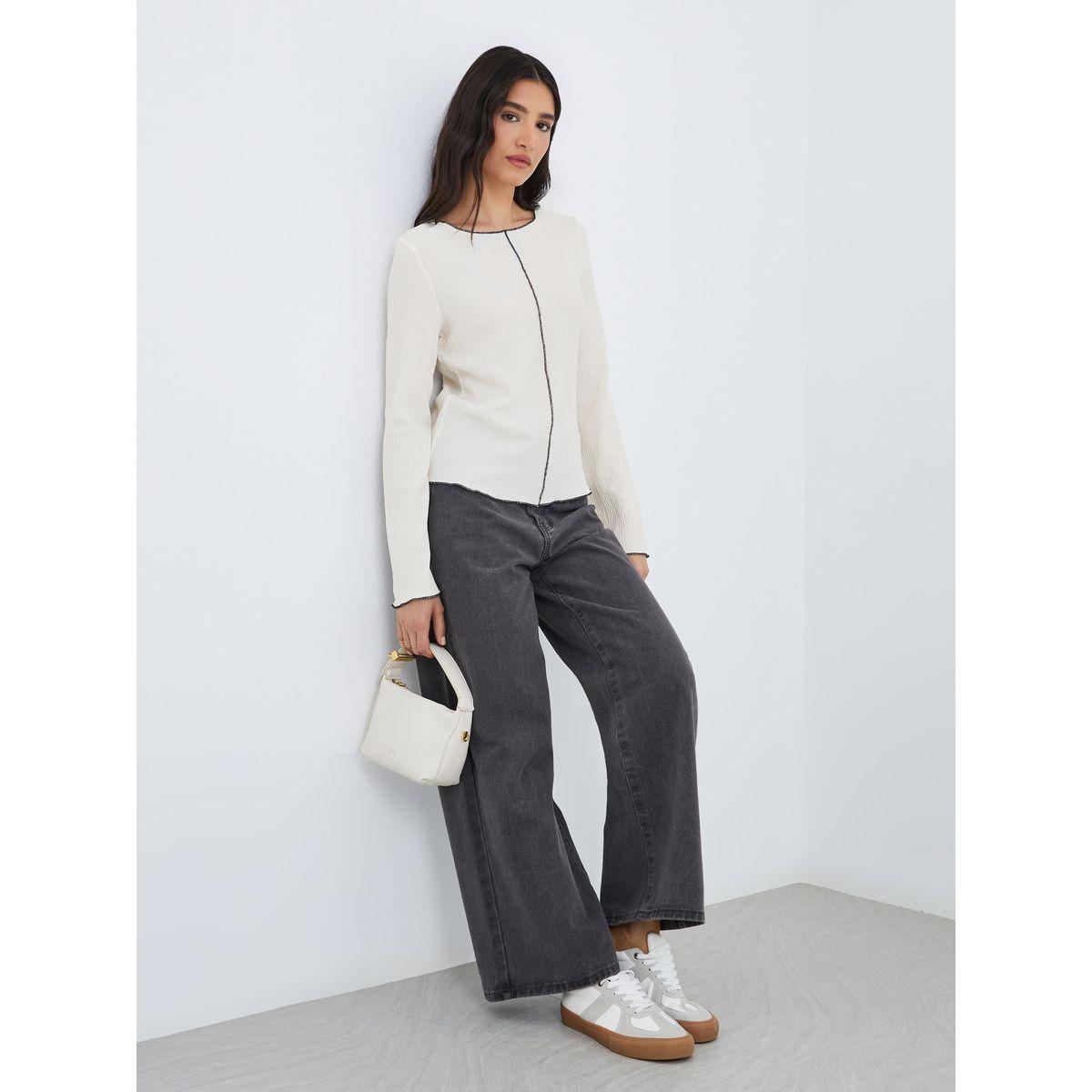 بلوزة سادة بياقة دائرية وتفاصيل بارزة الملمس-women-clothing-shirtsandblouses-blouses-image-3