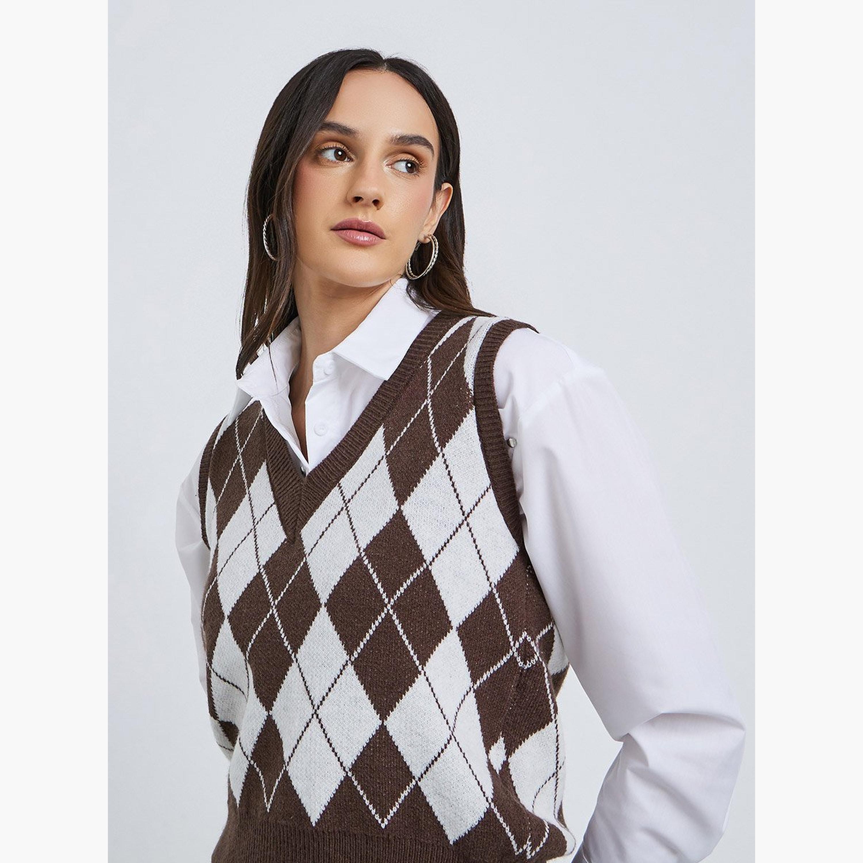 Styli Checked V-Neck Knitted Top-women-clothing-tshirts-image-4