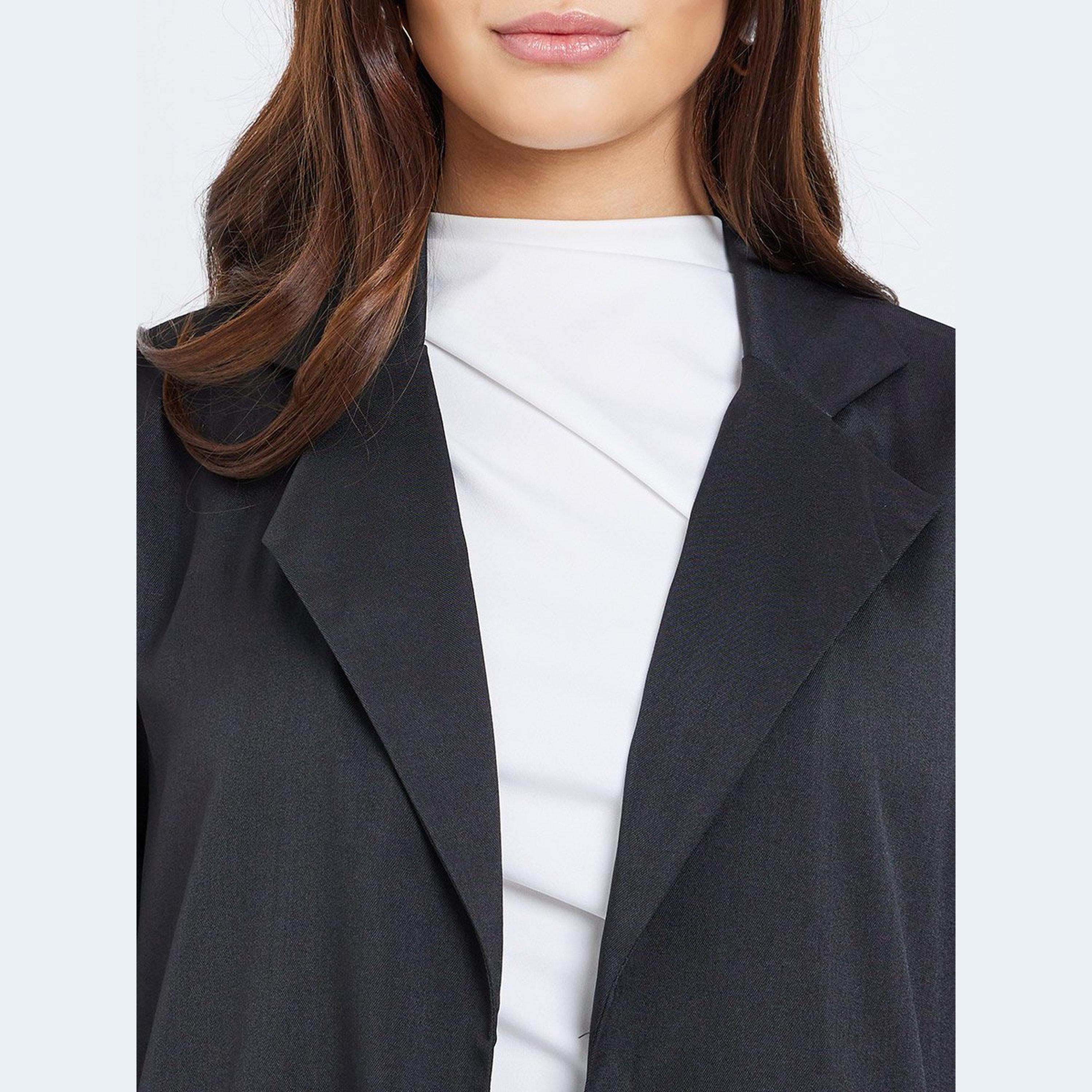 أميرة x ستايلي عباية بتفاصيل ياقة-women-arabicclothing-abayas-image-4