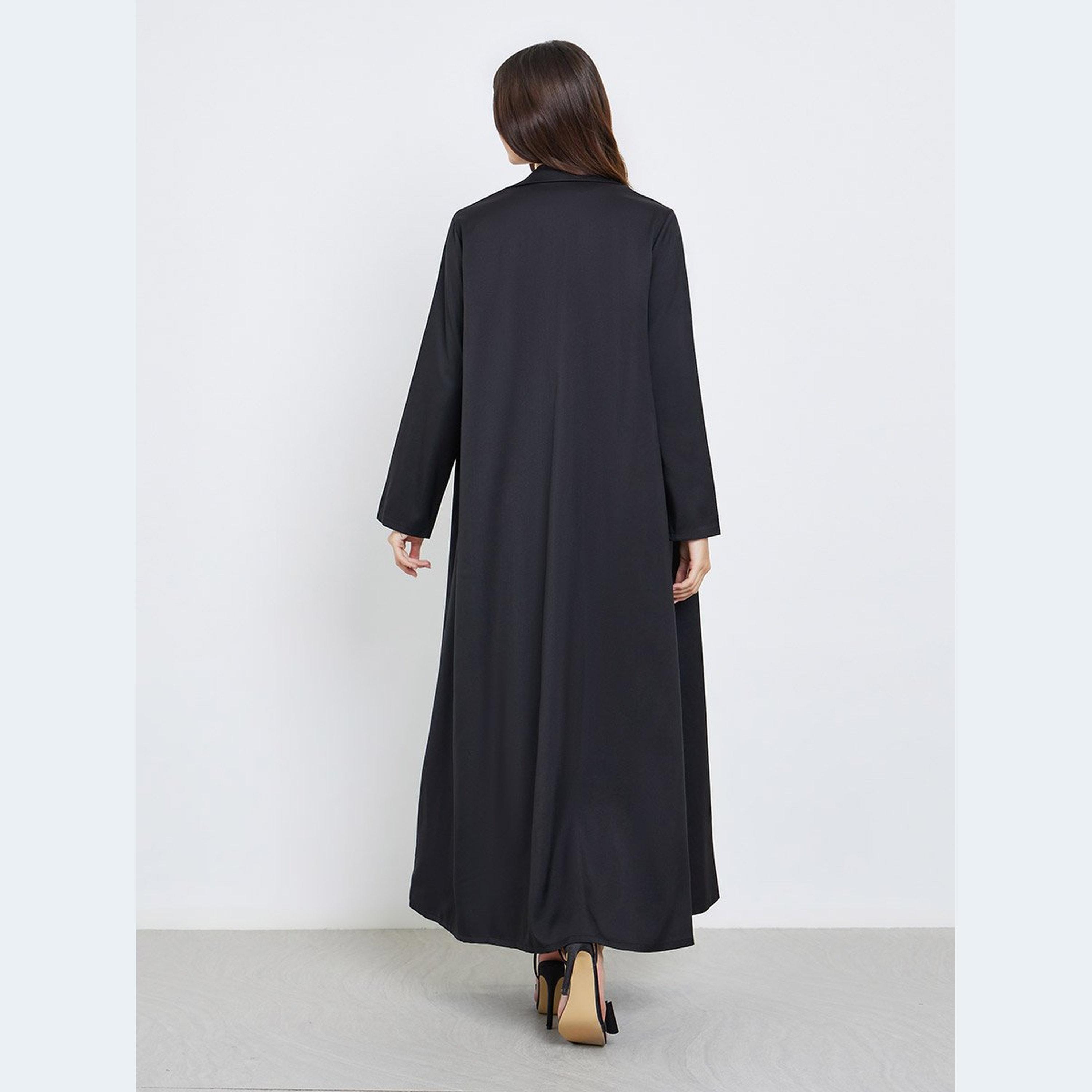 أميرة x ستايلي عباية بتفاصيل ياقة-women-arabicclothing-abayas-image-5