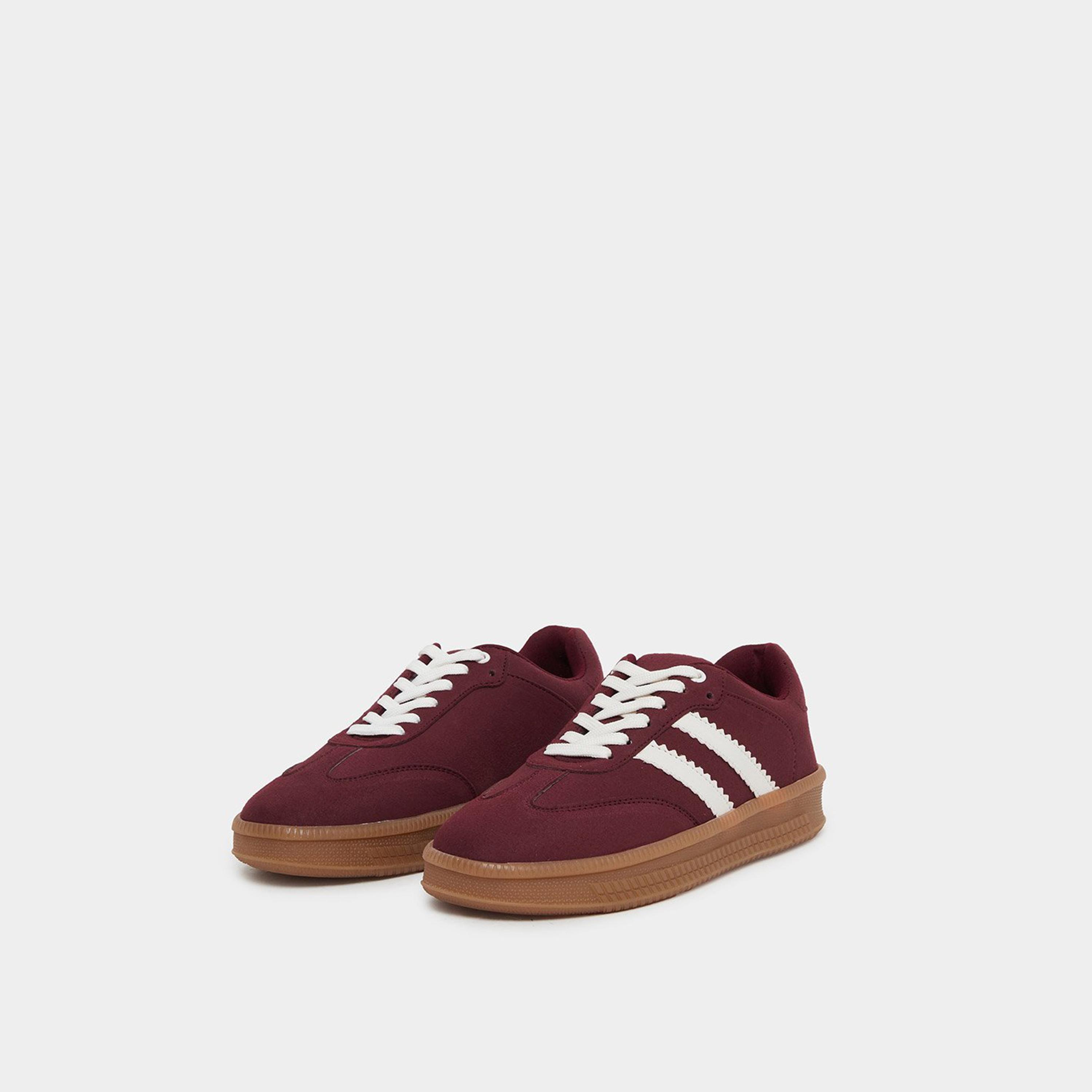 ستايلي - حذاء رياضي مخطط لون عنابي برباط-women-shoes-sneakers-image-1
