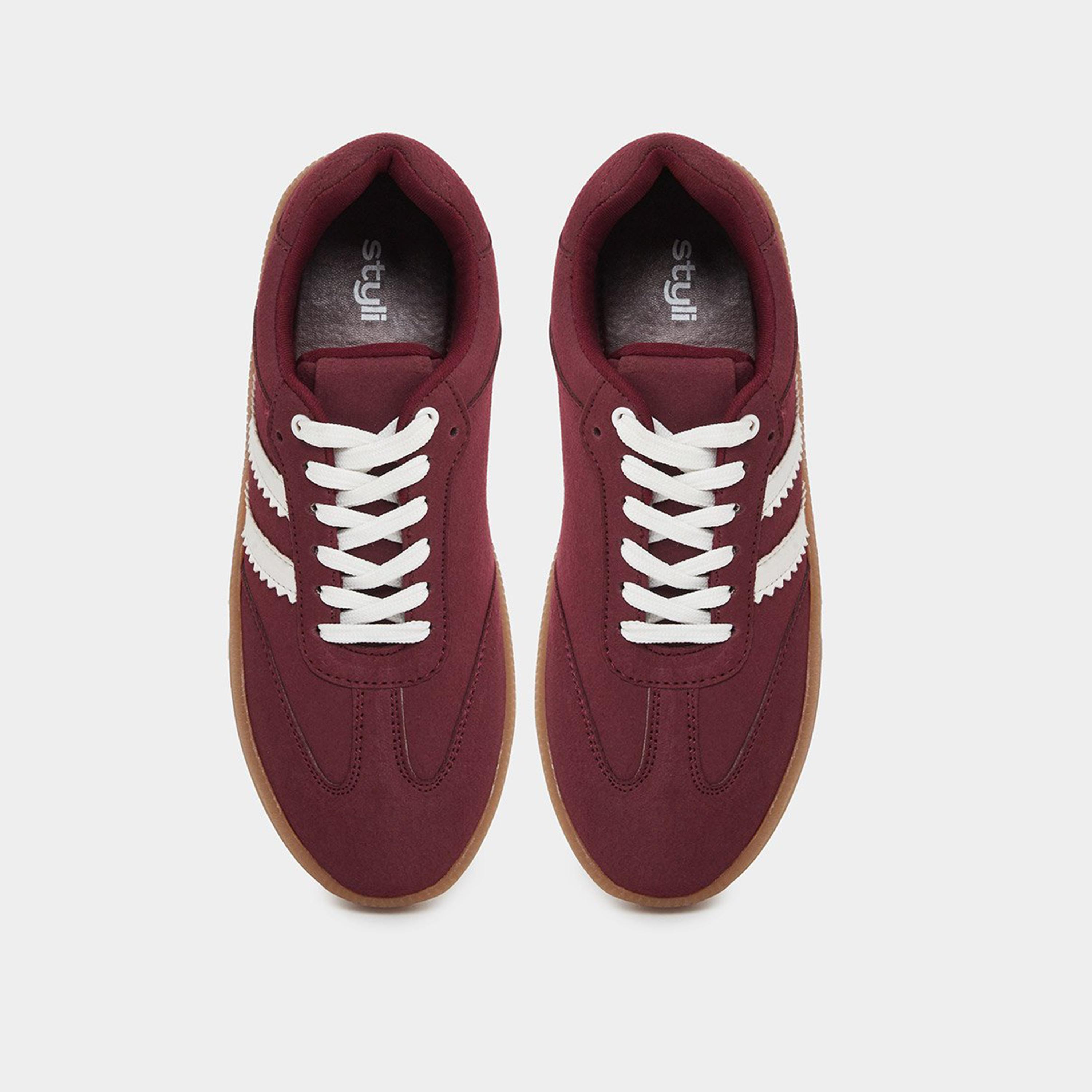 ستايلي - حذاء رياضي مخطط لون عنابي برباط-women-shoes-sneakers-image-6